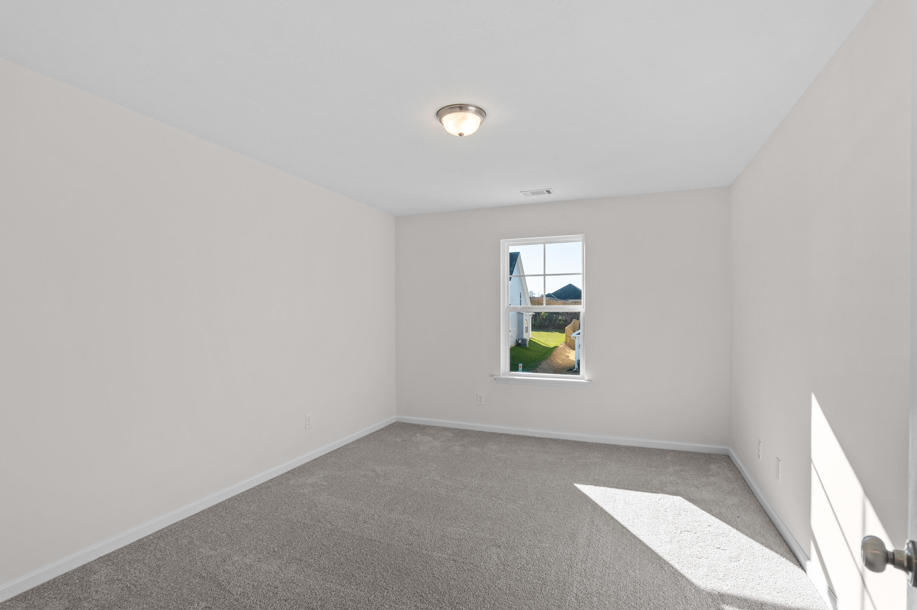 933 Holbrook Drive Property Photo 32