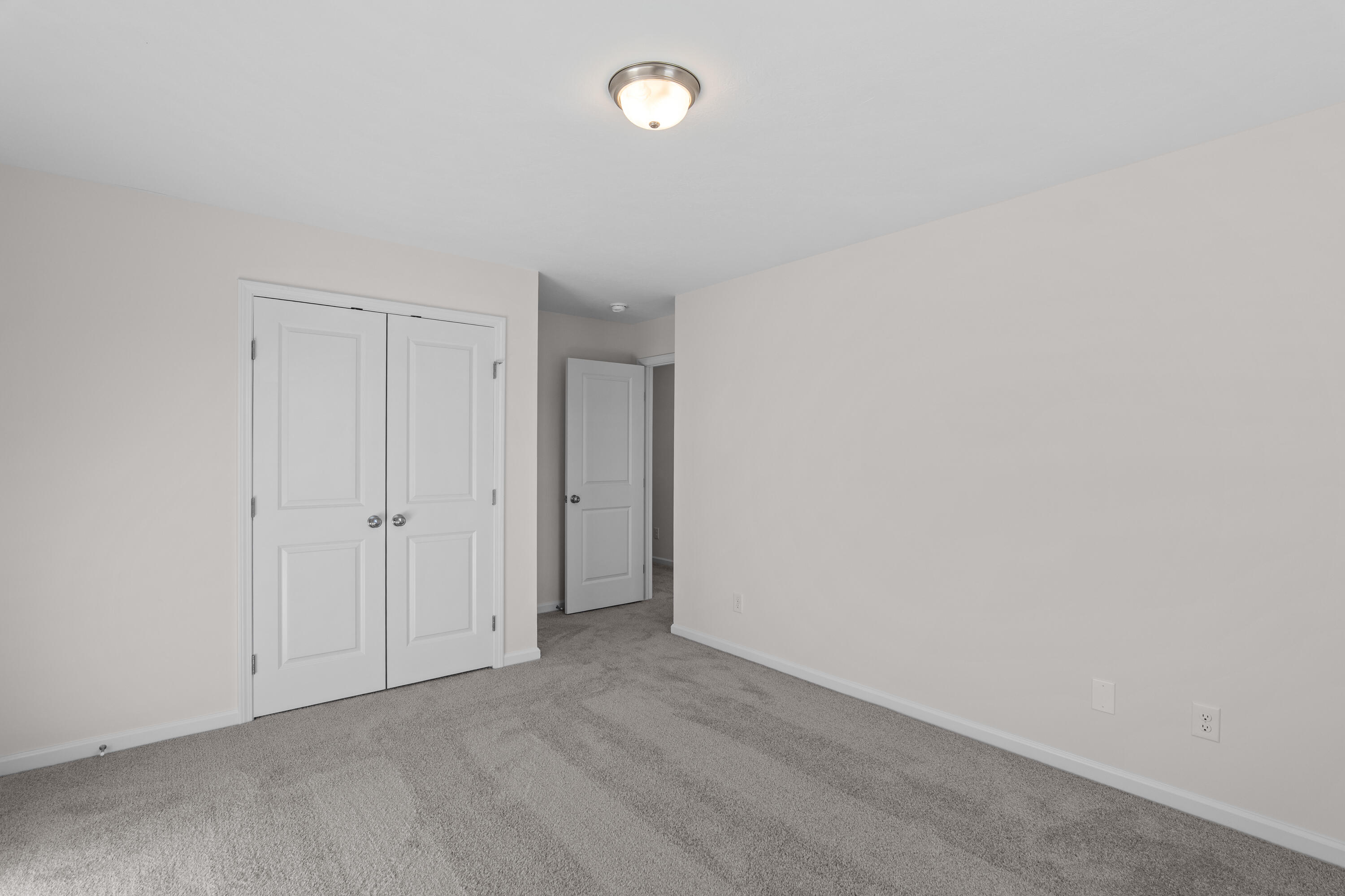 933 Holbrook Drive Property Photo 35