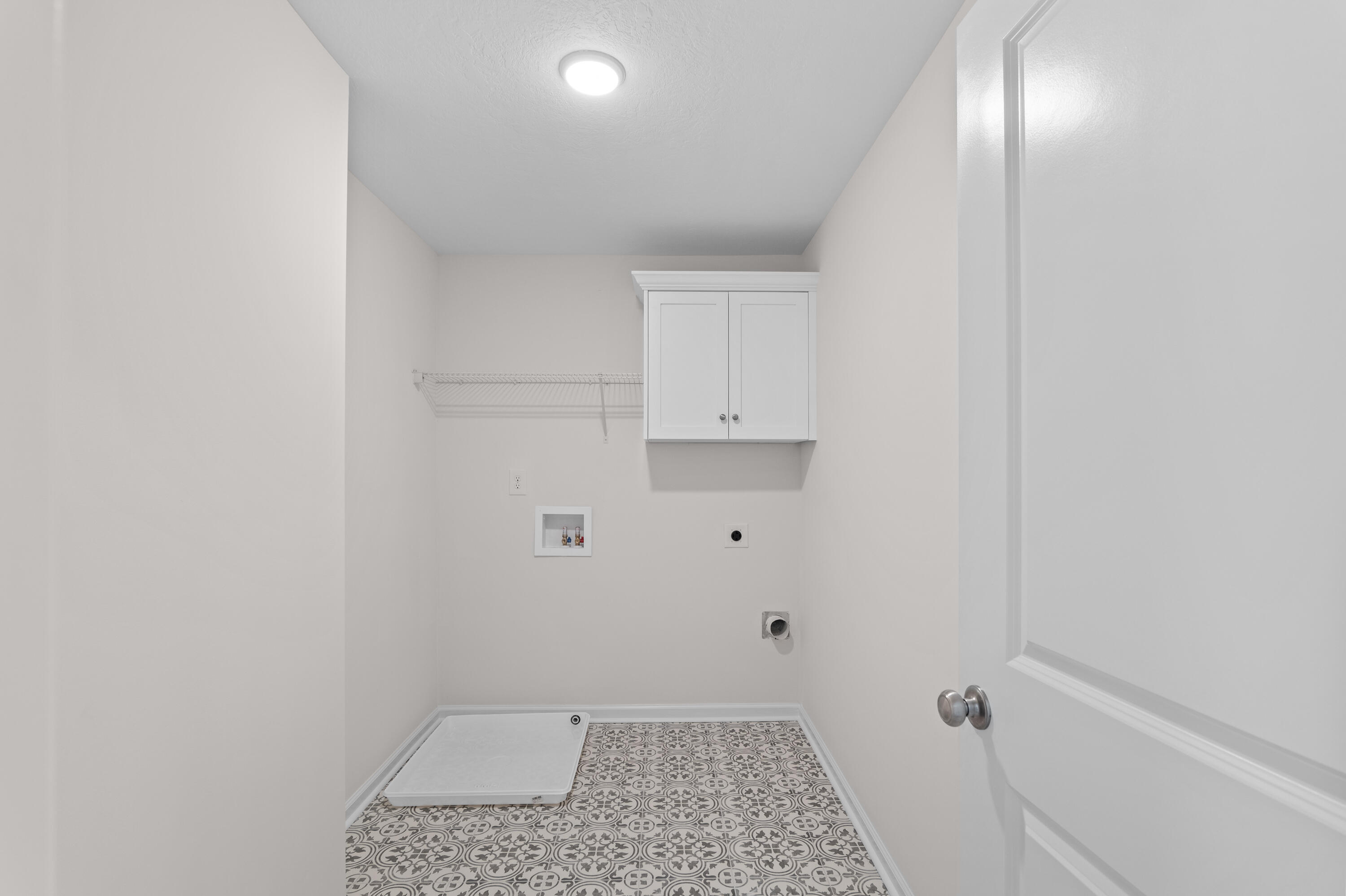 933 Holbrook Drive Property Photo 37
