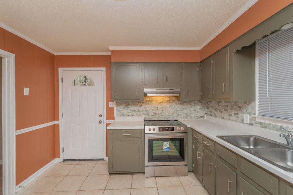 153 Campbell Circle Property Photo 10