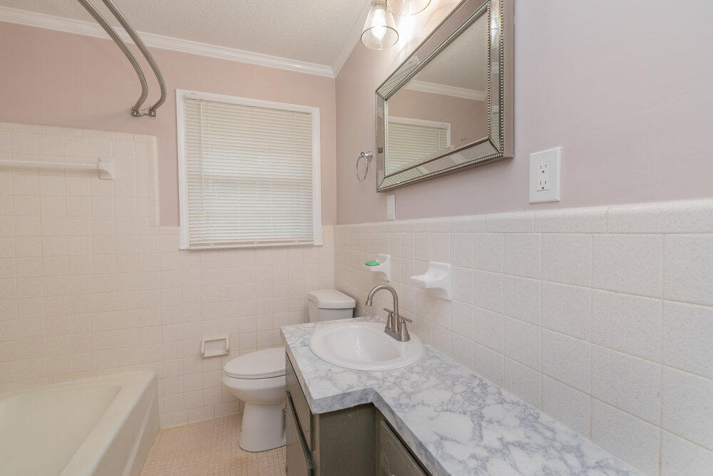 153 Campbell Circle Property Photo 14