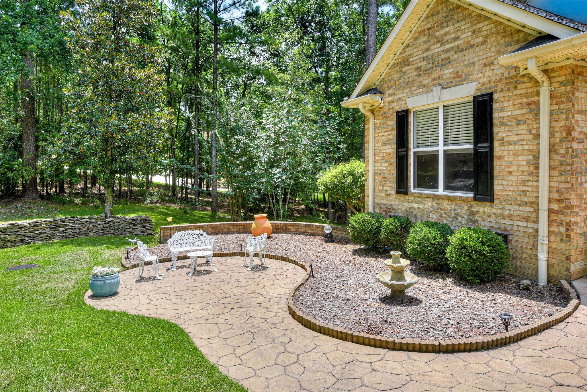 204 Chickadee Court Property Photo 3