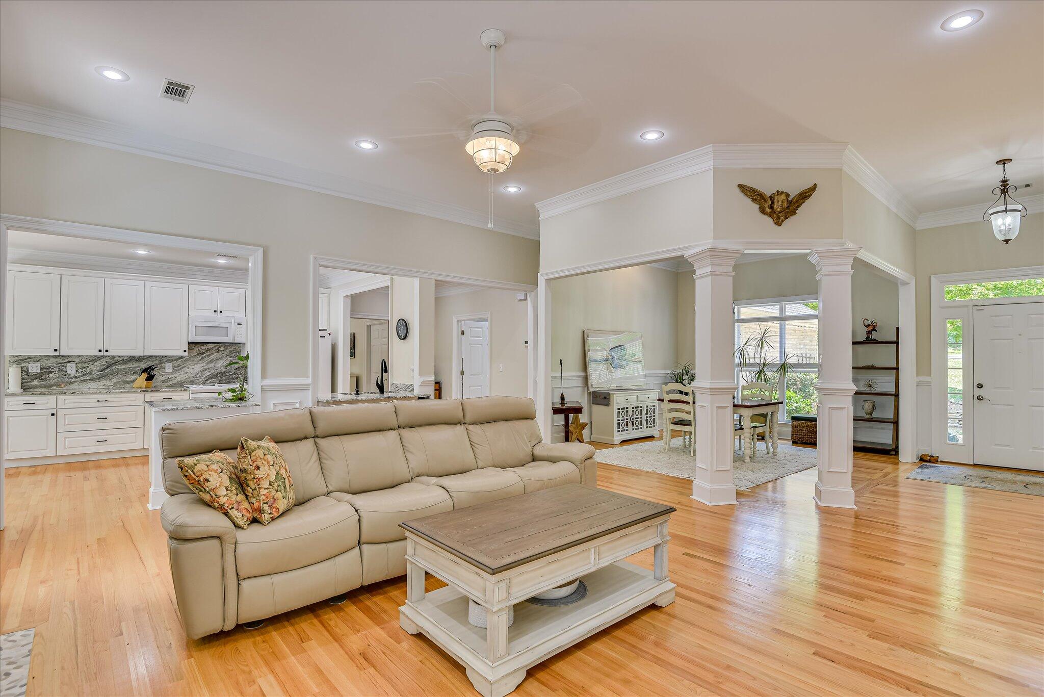 204 Chickadee Court Property Photo 12