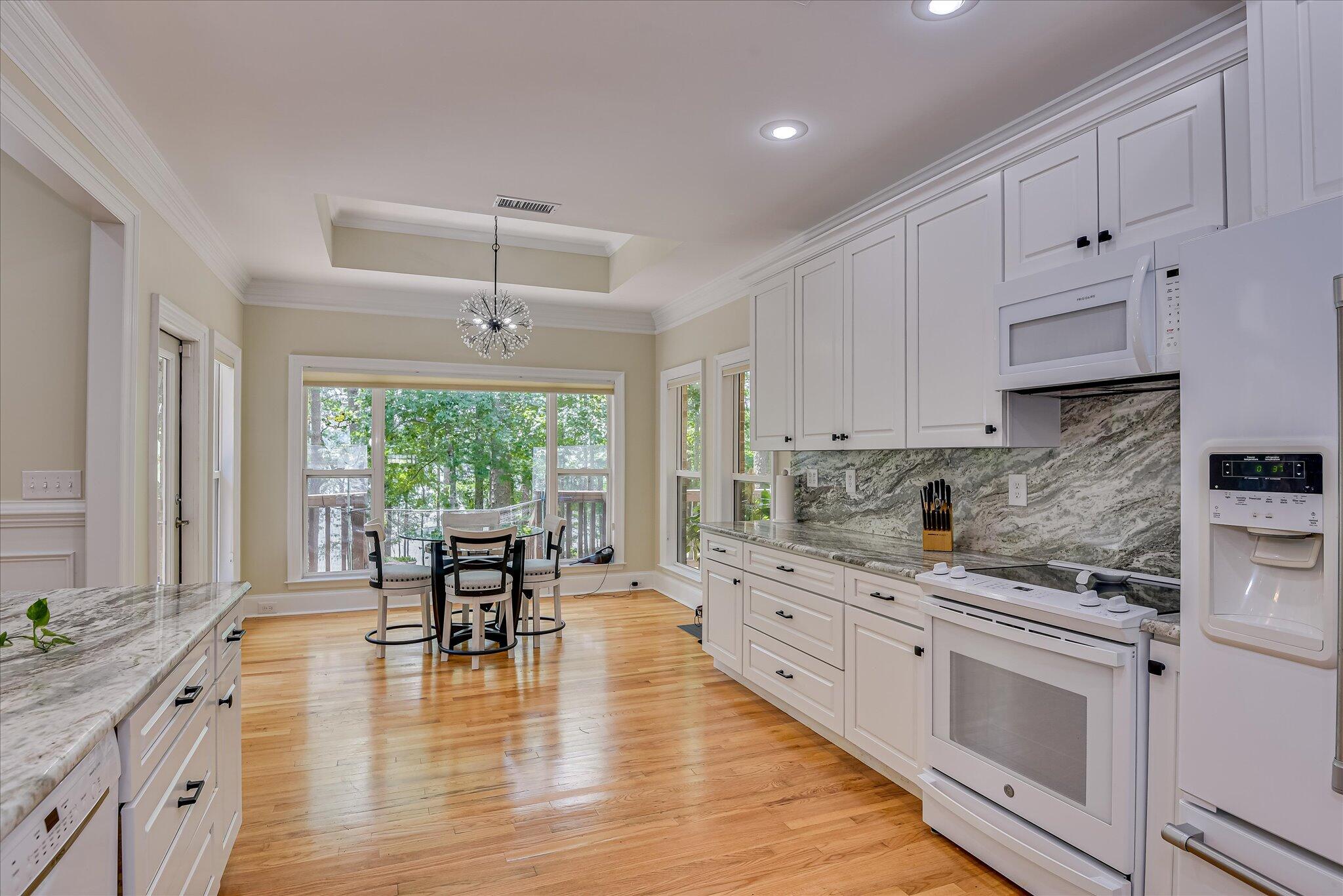 204 Chickadee Court Property Photo 15