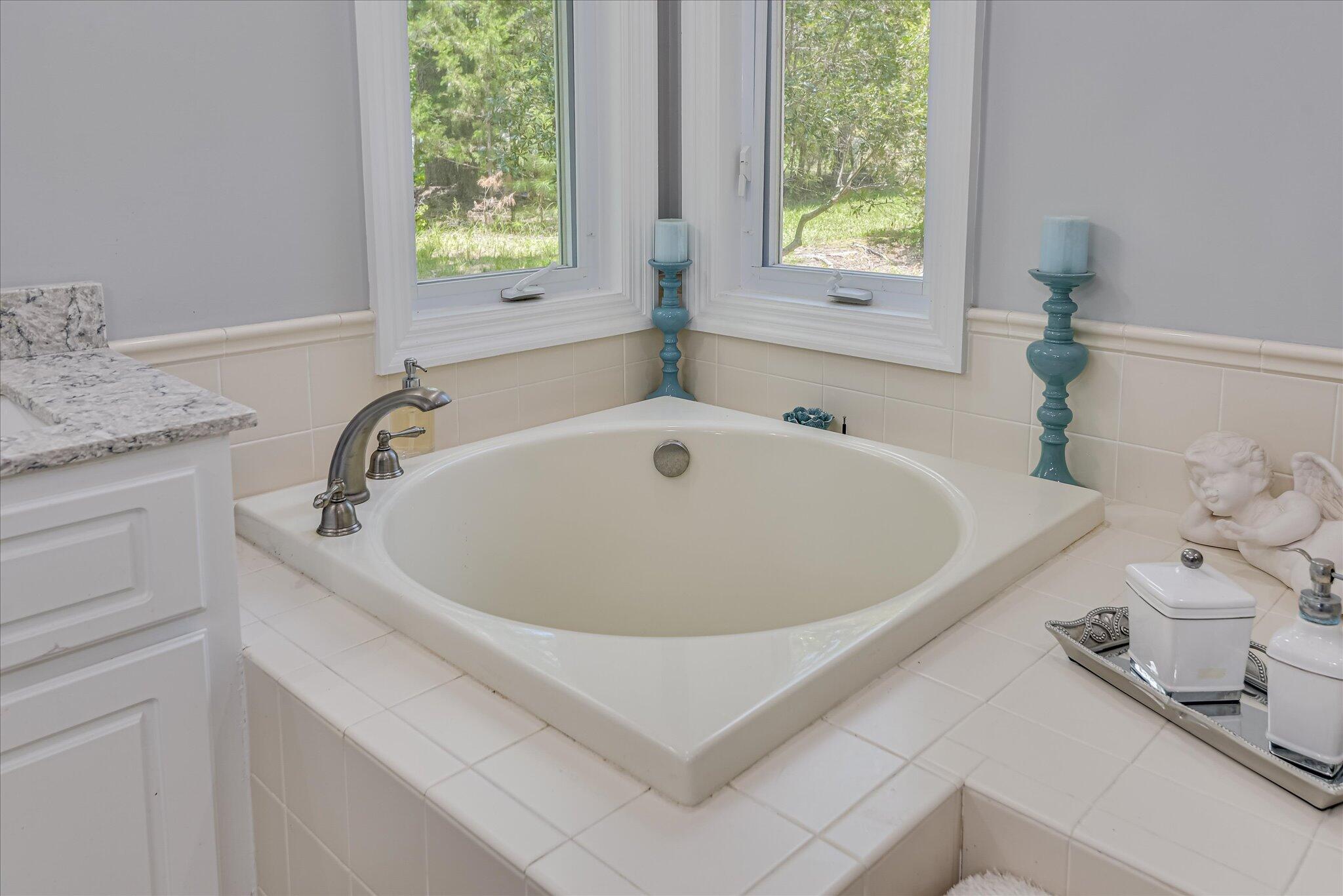 204 Chickadee Court Property Photo 31