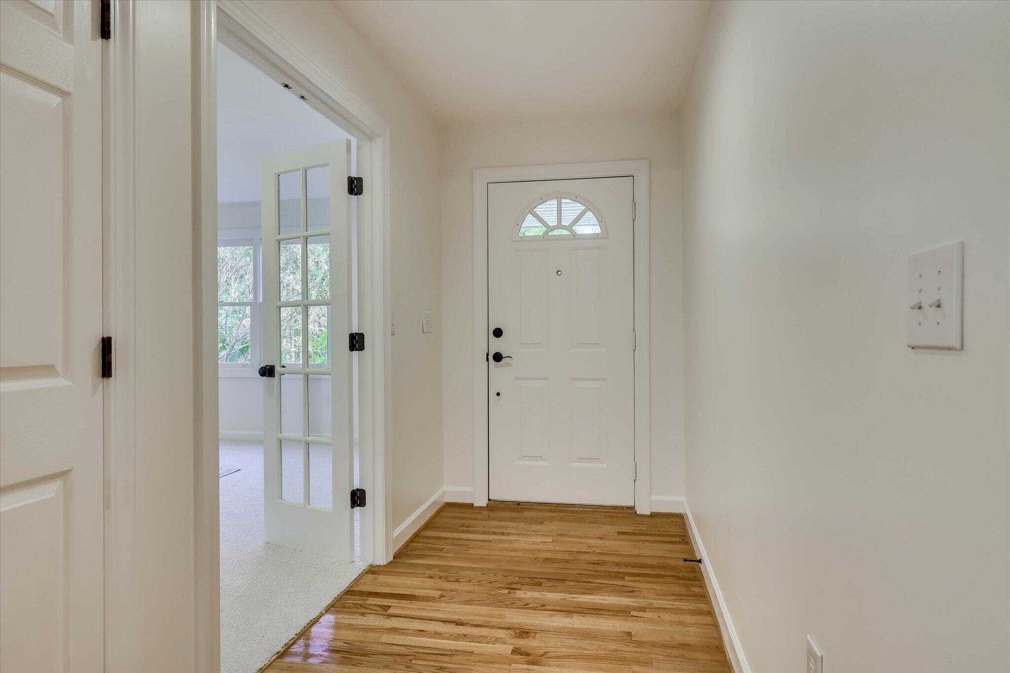301 Misty Cove Property Photo 6