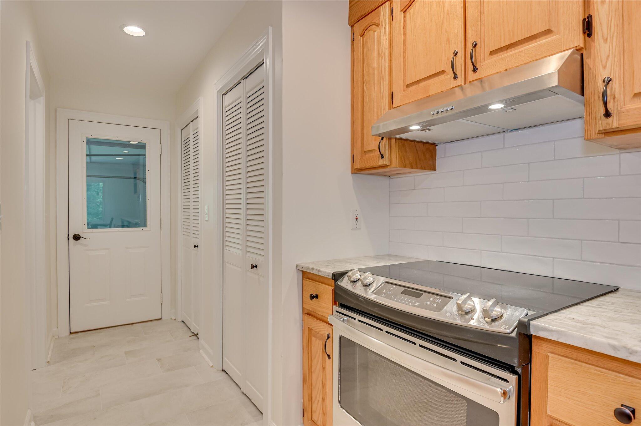 301 Misty Cove Property Photo 10