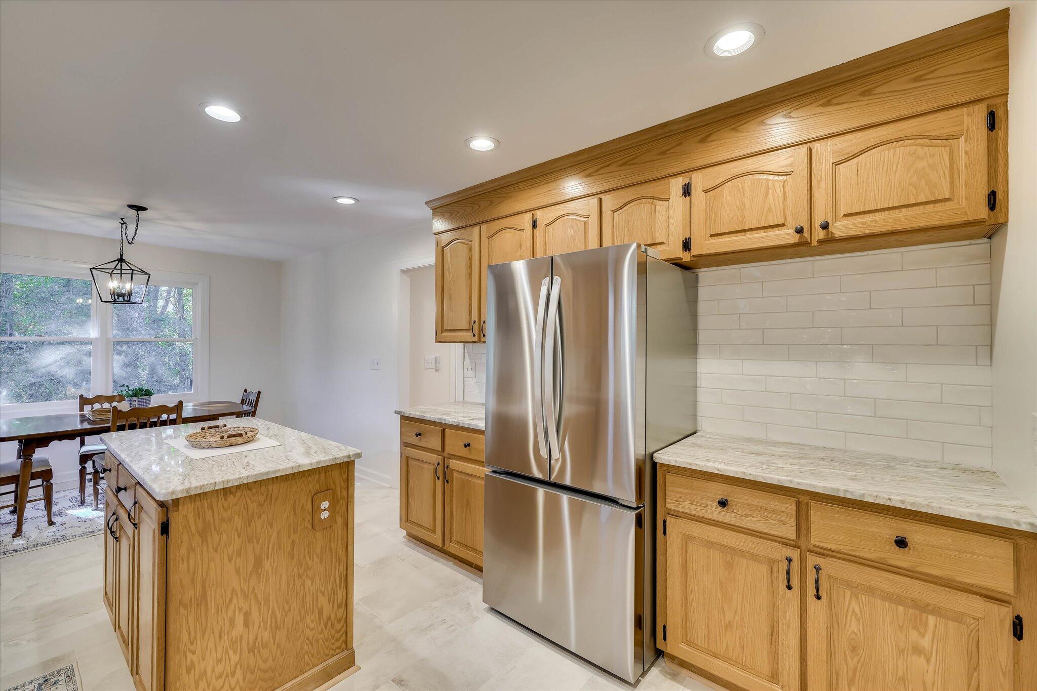 301 Misty Cove Property Photo 14