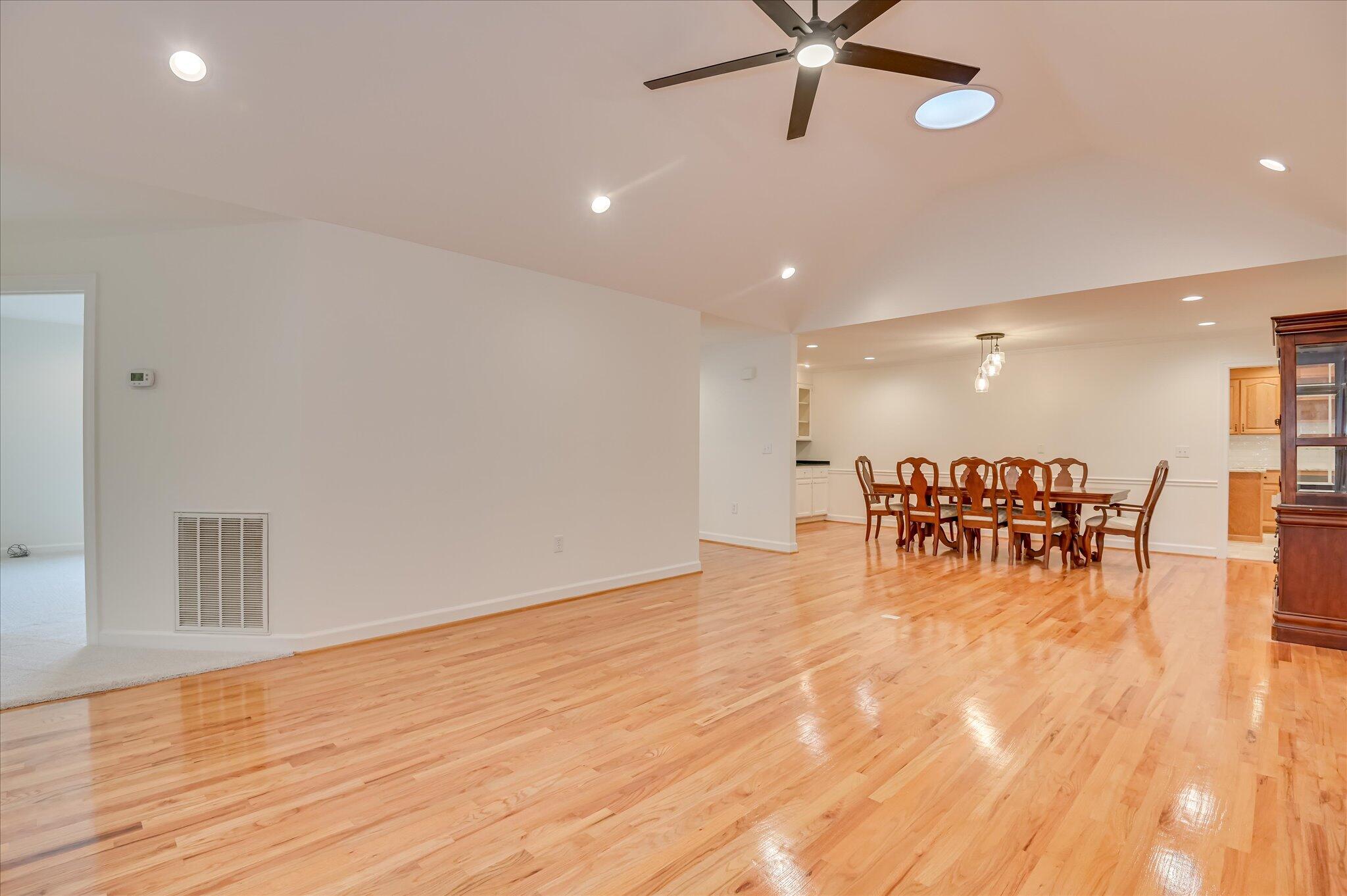 301 Misty Cove Property Photo 21