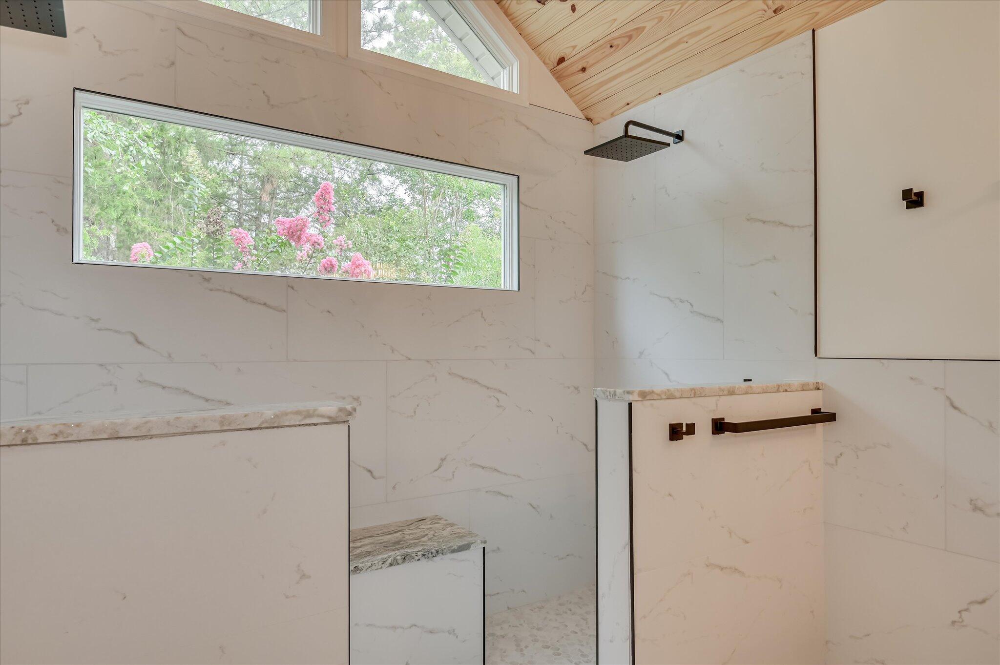 301 Misty Cove Property Photo 49