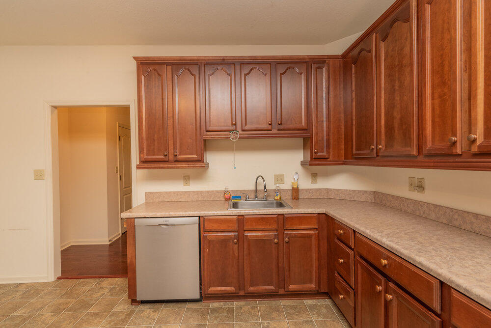 2114 Southlake Parkway Property Photo 22