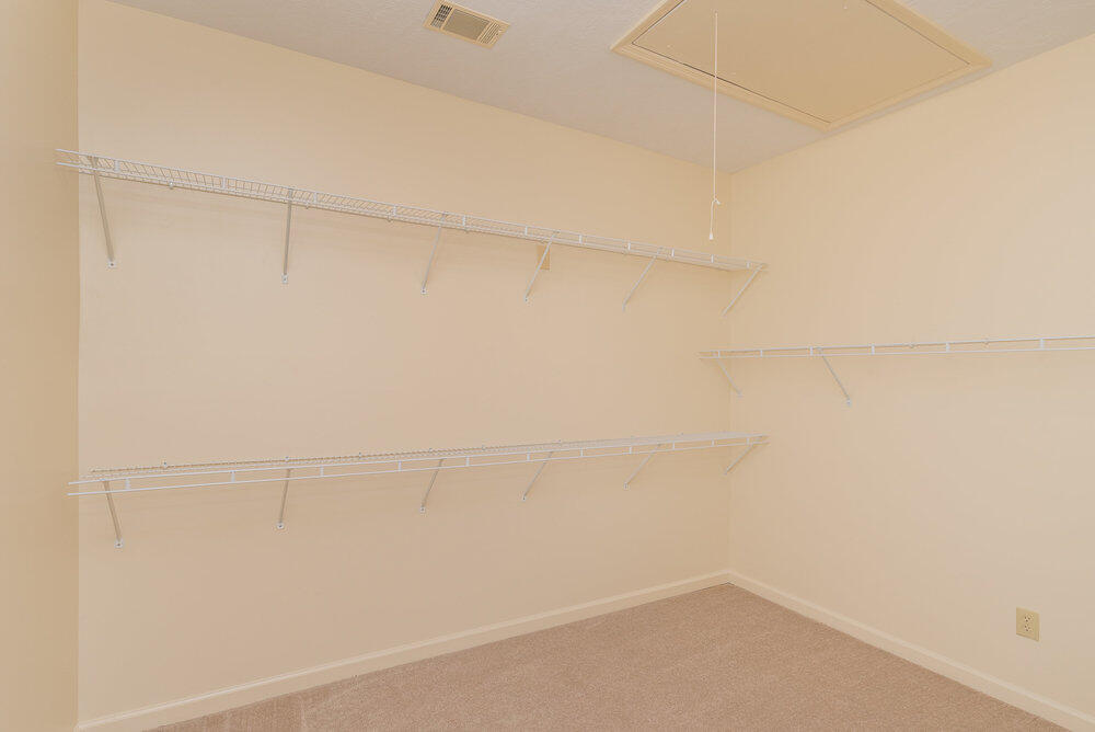 2114 Southlake Parkway Property Photo 29