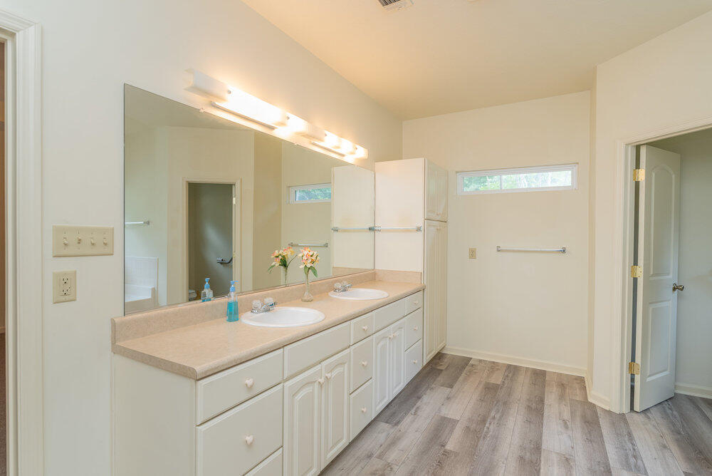 2114 Southlake Parkway Property Photo 32