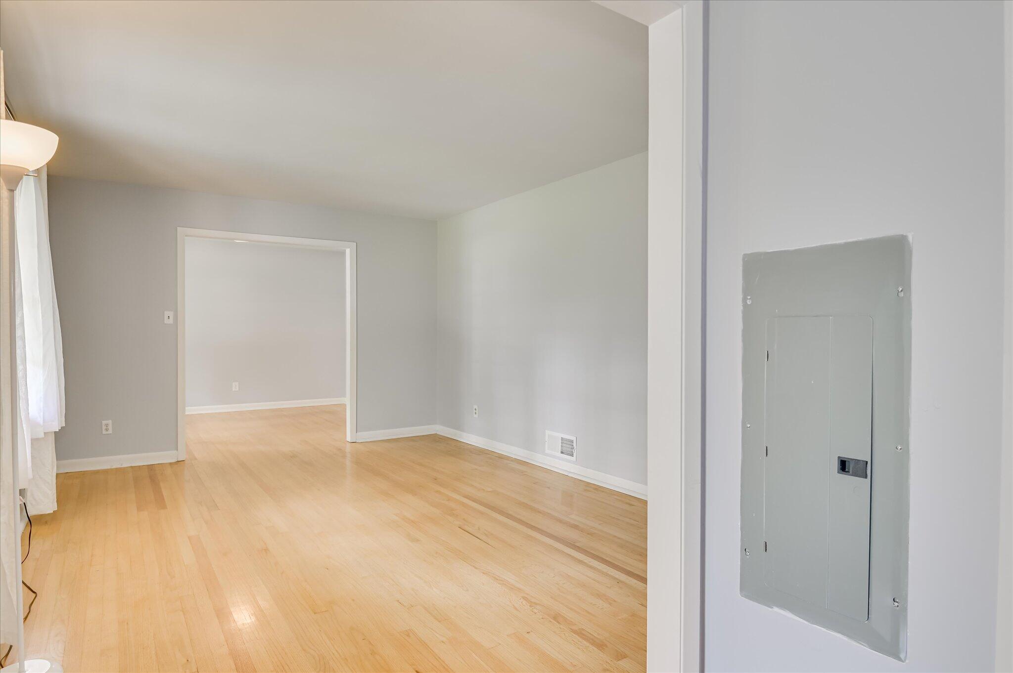 629 Canterbury Property Photo 13