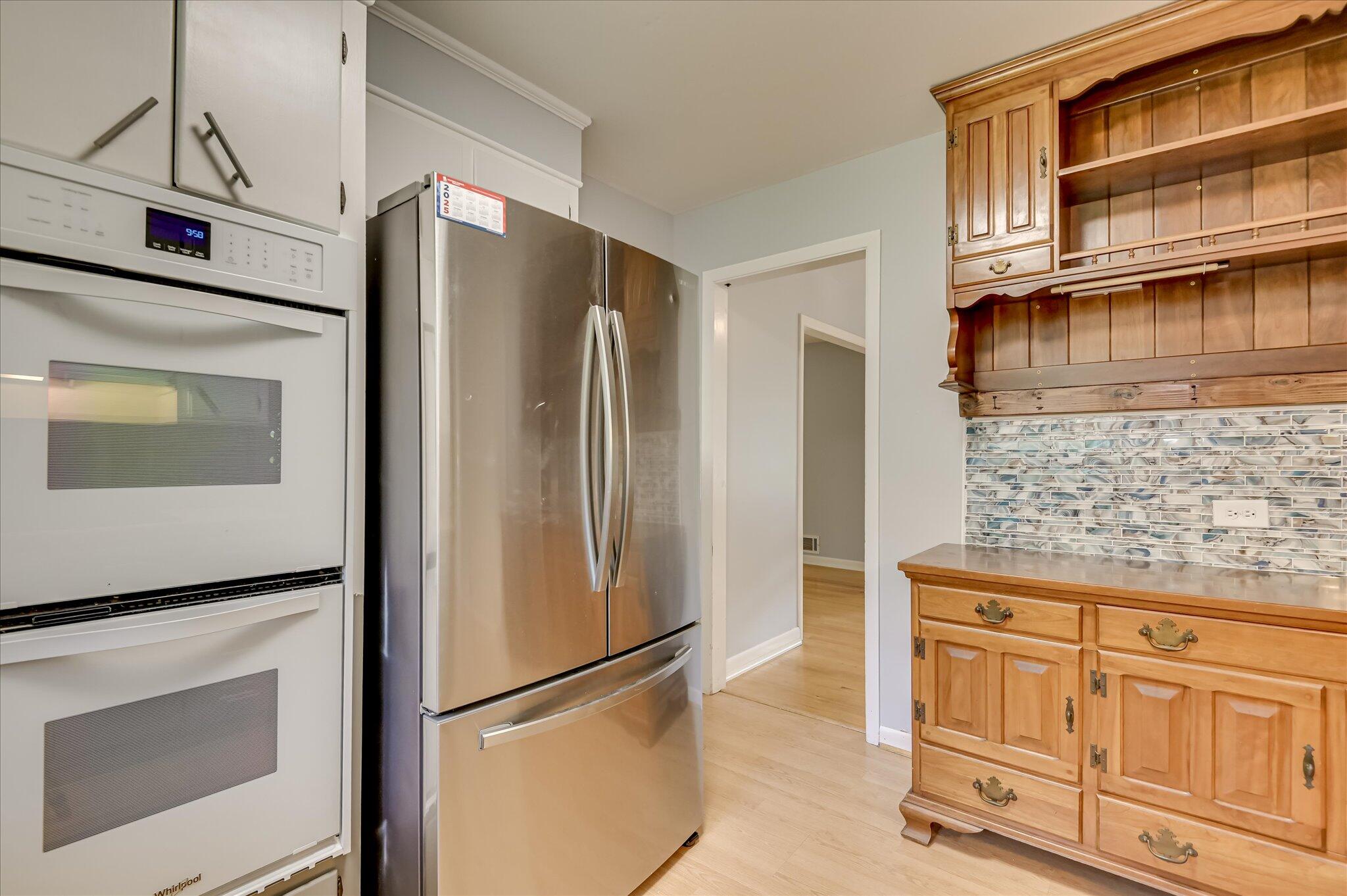 629 Canterbury Property Photo 39