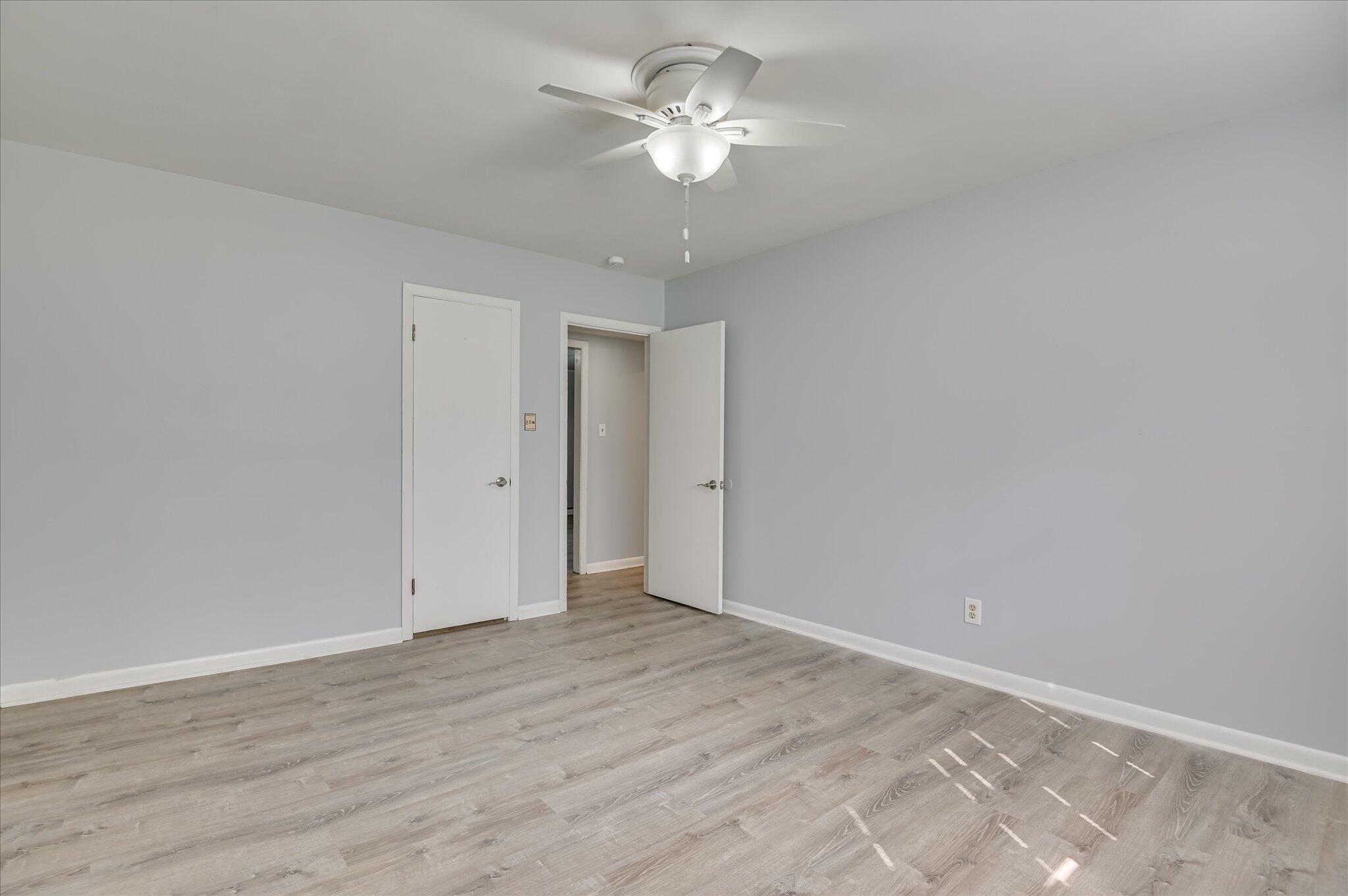 629 Canterbury Property Photo 49