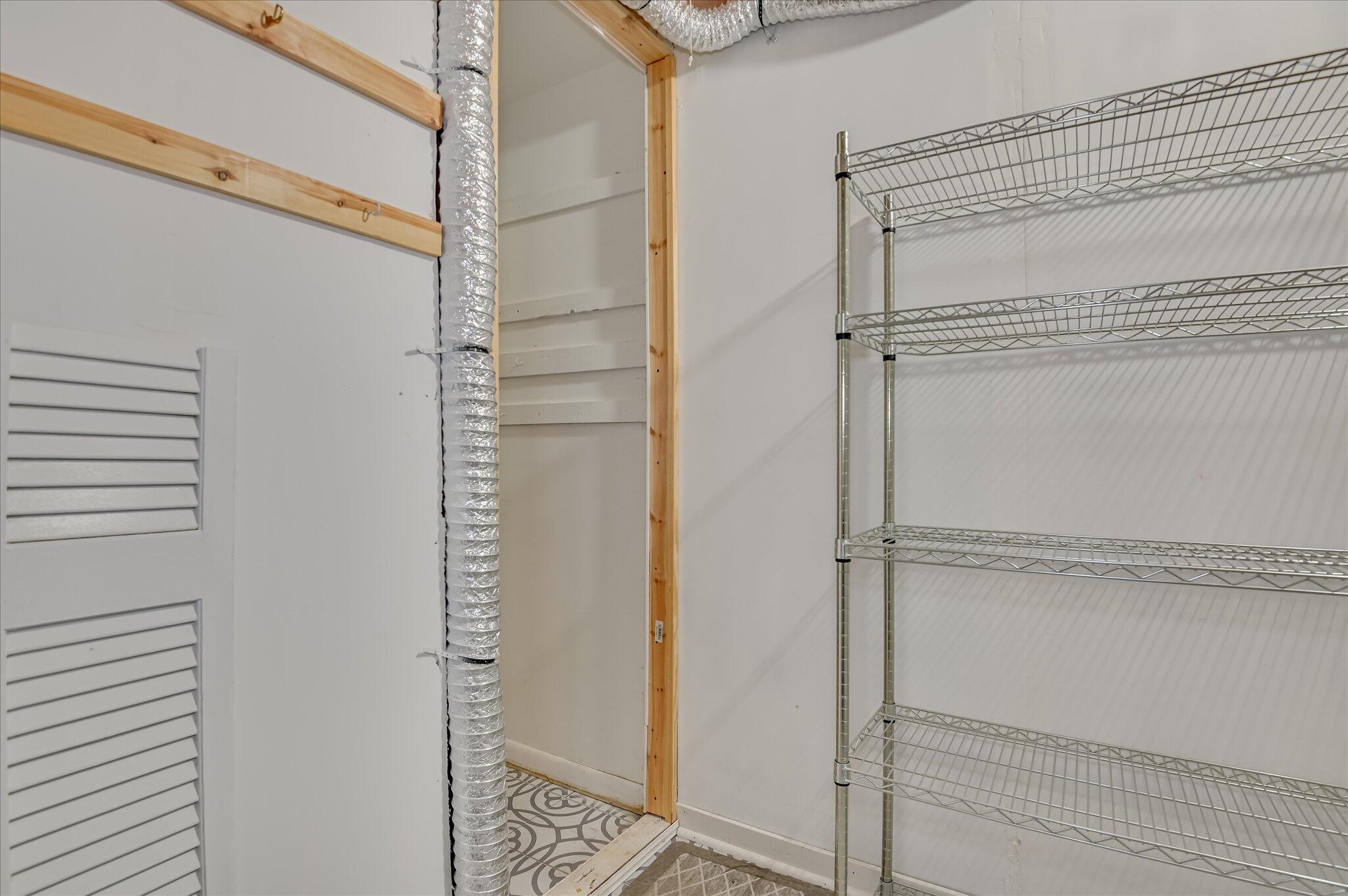 629 Canterbury Property Photo 58
