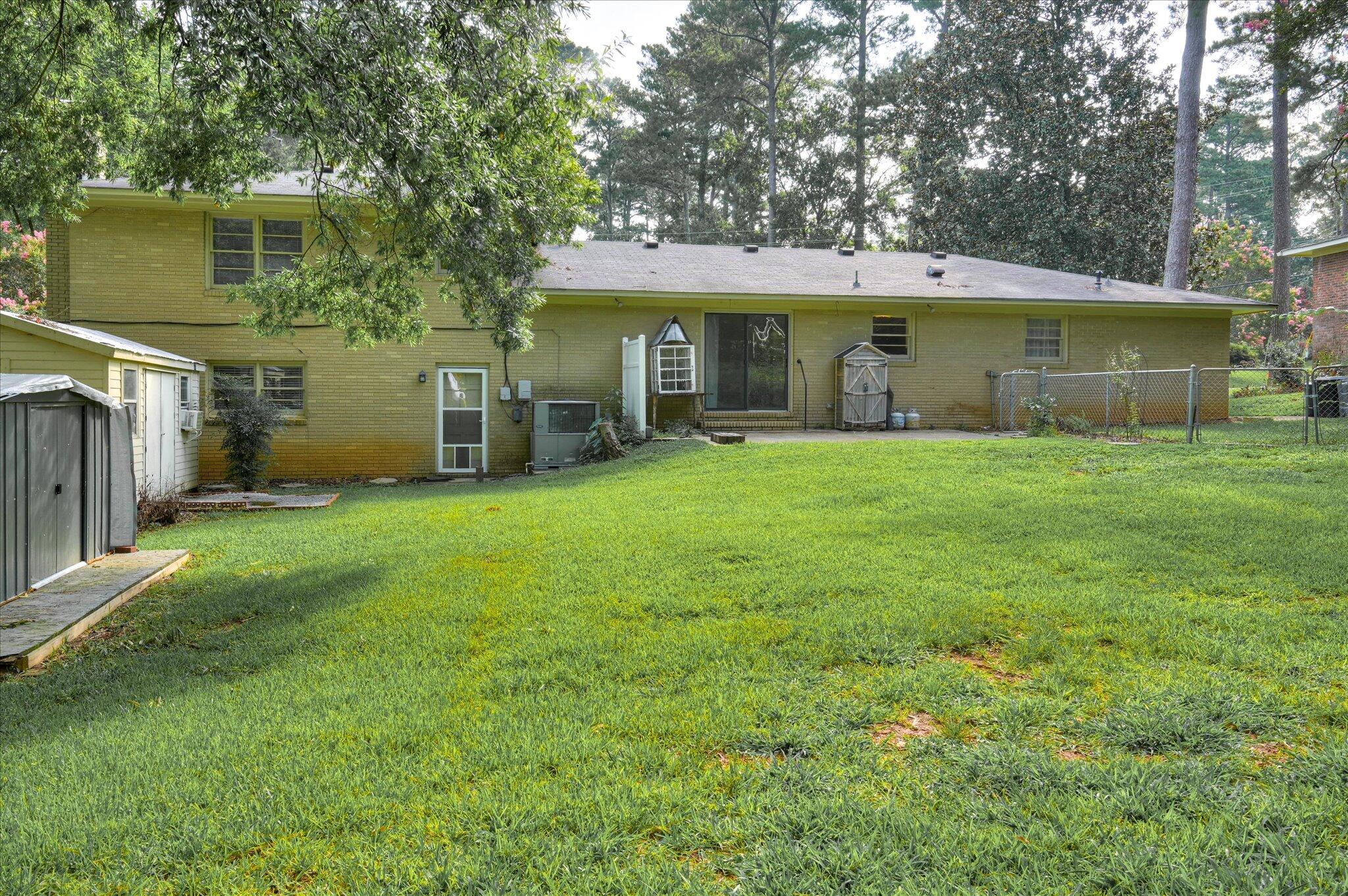 629 Canterbury Property Photo 61