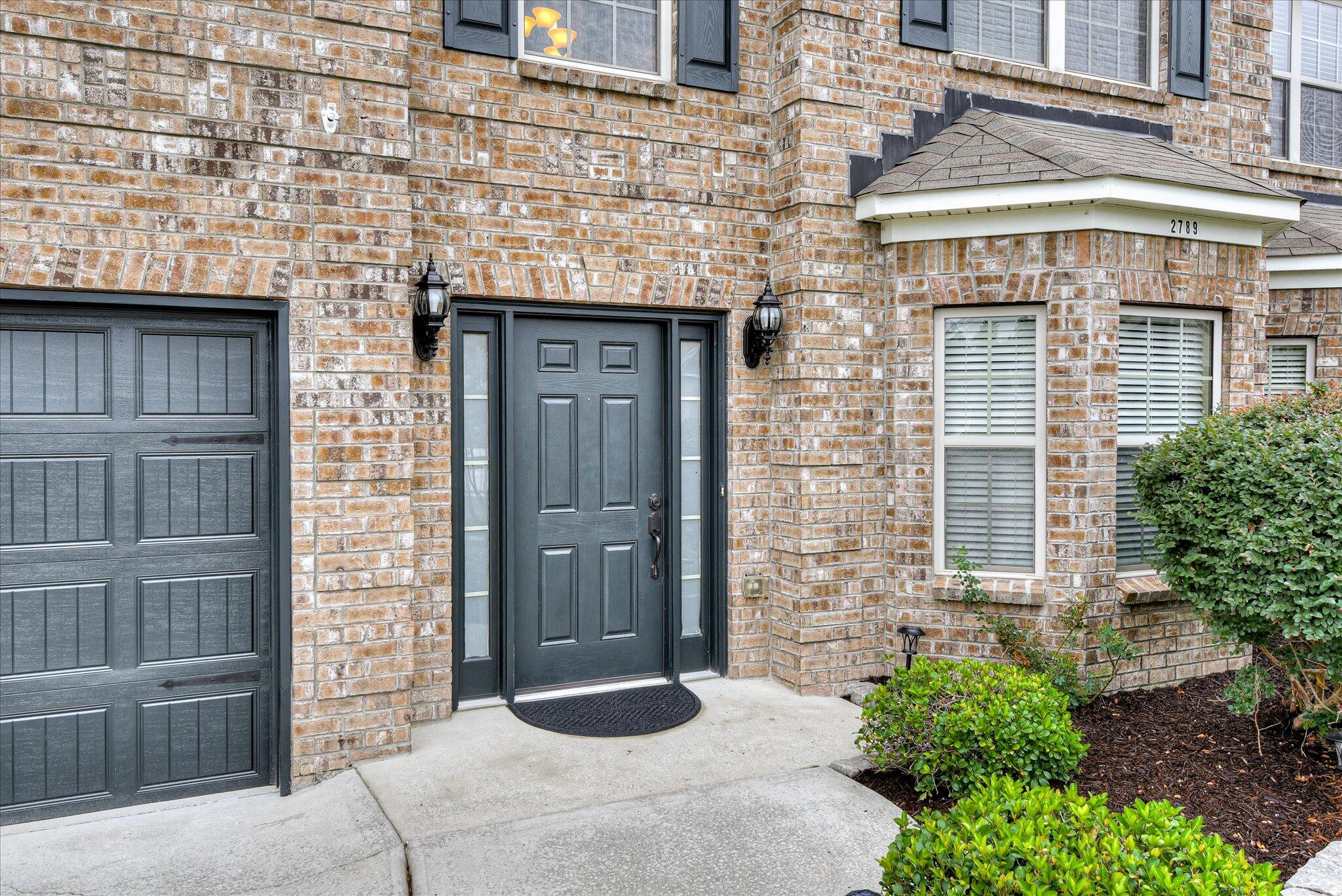 2789 Huntcliffe Drive Property Photo 2