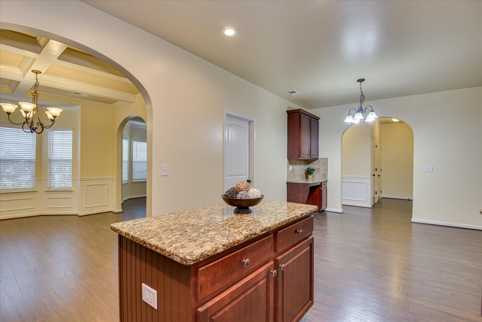 2789 Huntcliffe Drive Property Photo 13