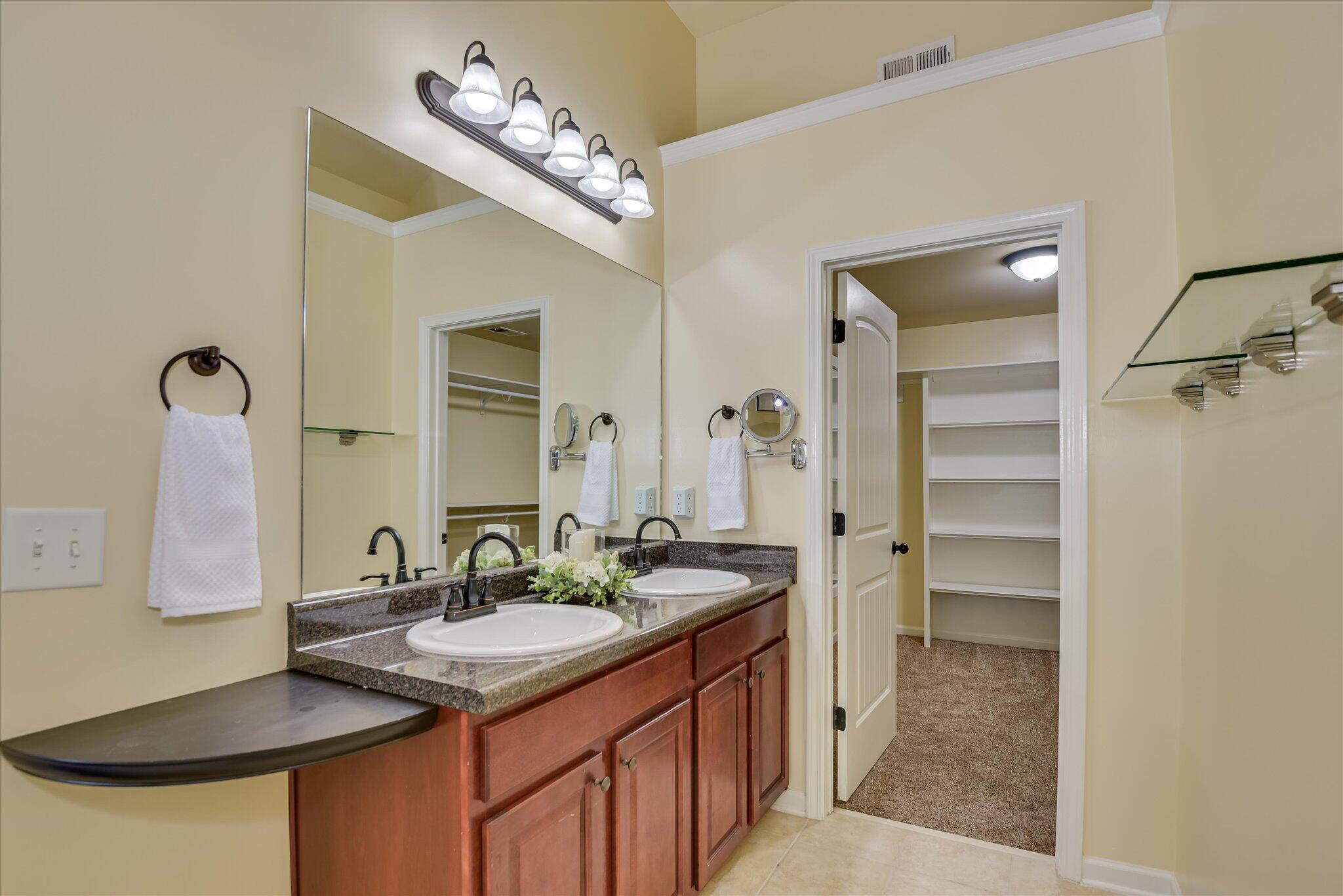 2789 Huntcliffe Drive Property Photo 40