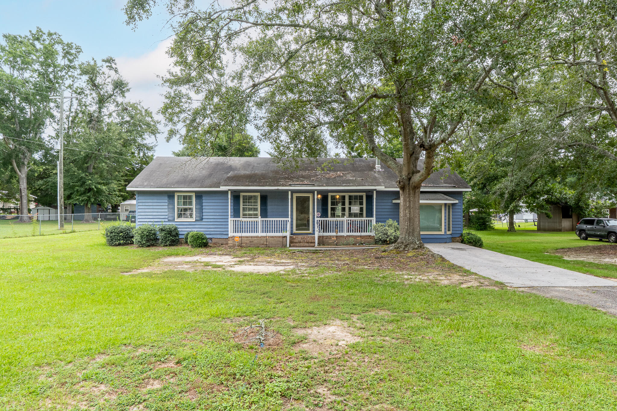240 Camelia Street Property Photo 1