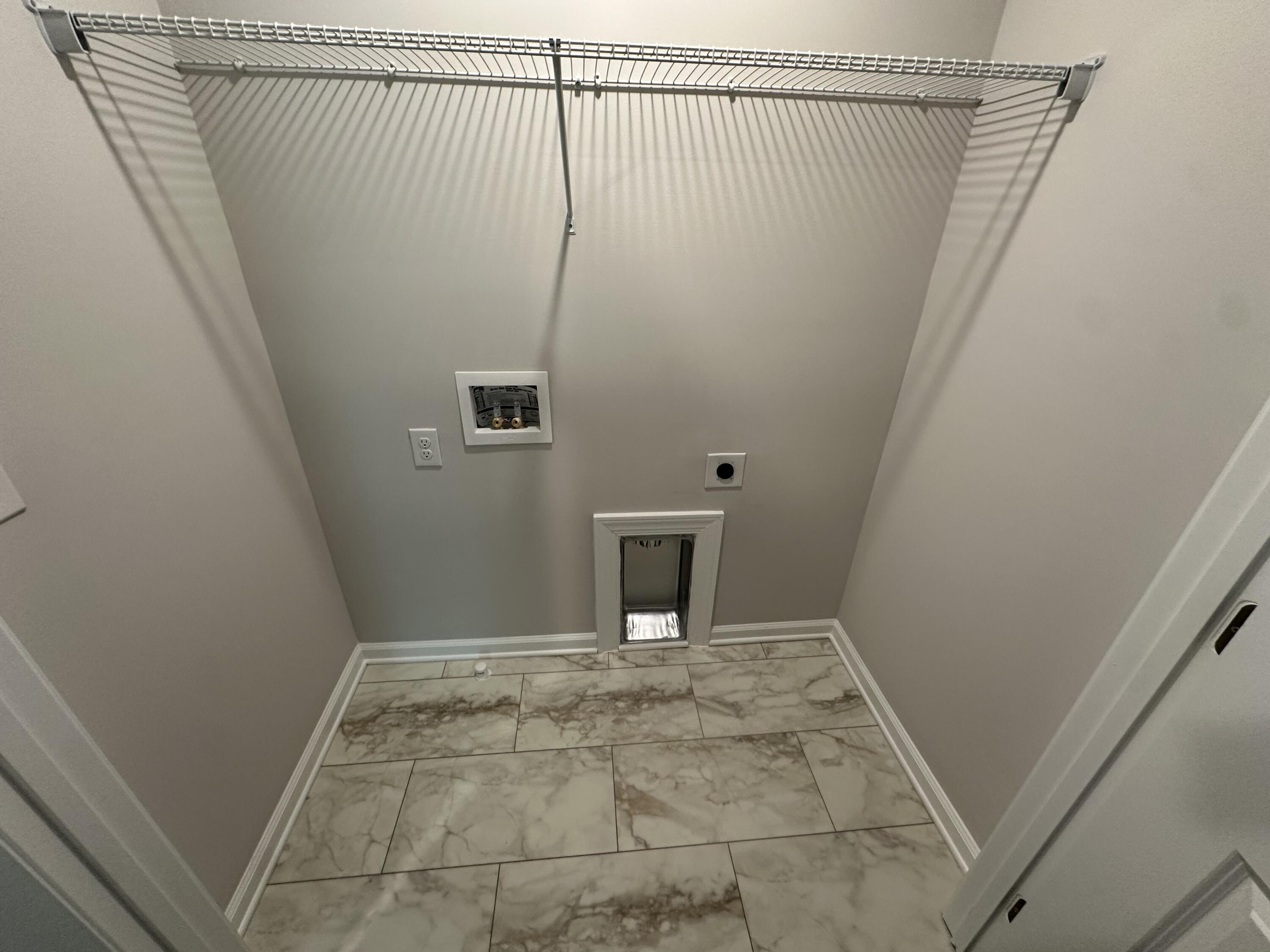 639 Caroline Court 7c Property Photo 12