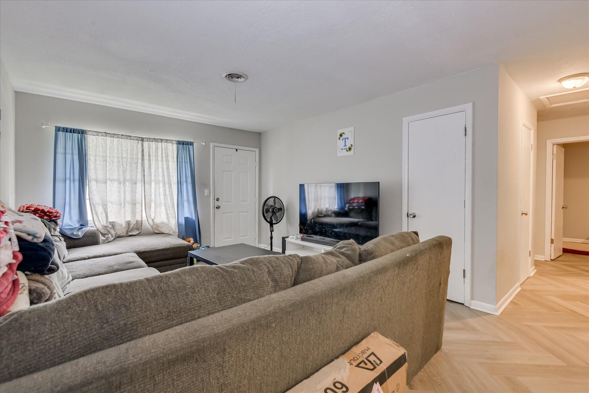 3632 Alene Circle Property Photo 4