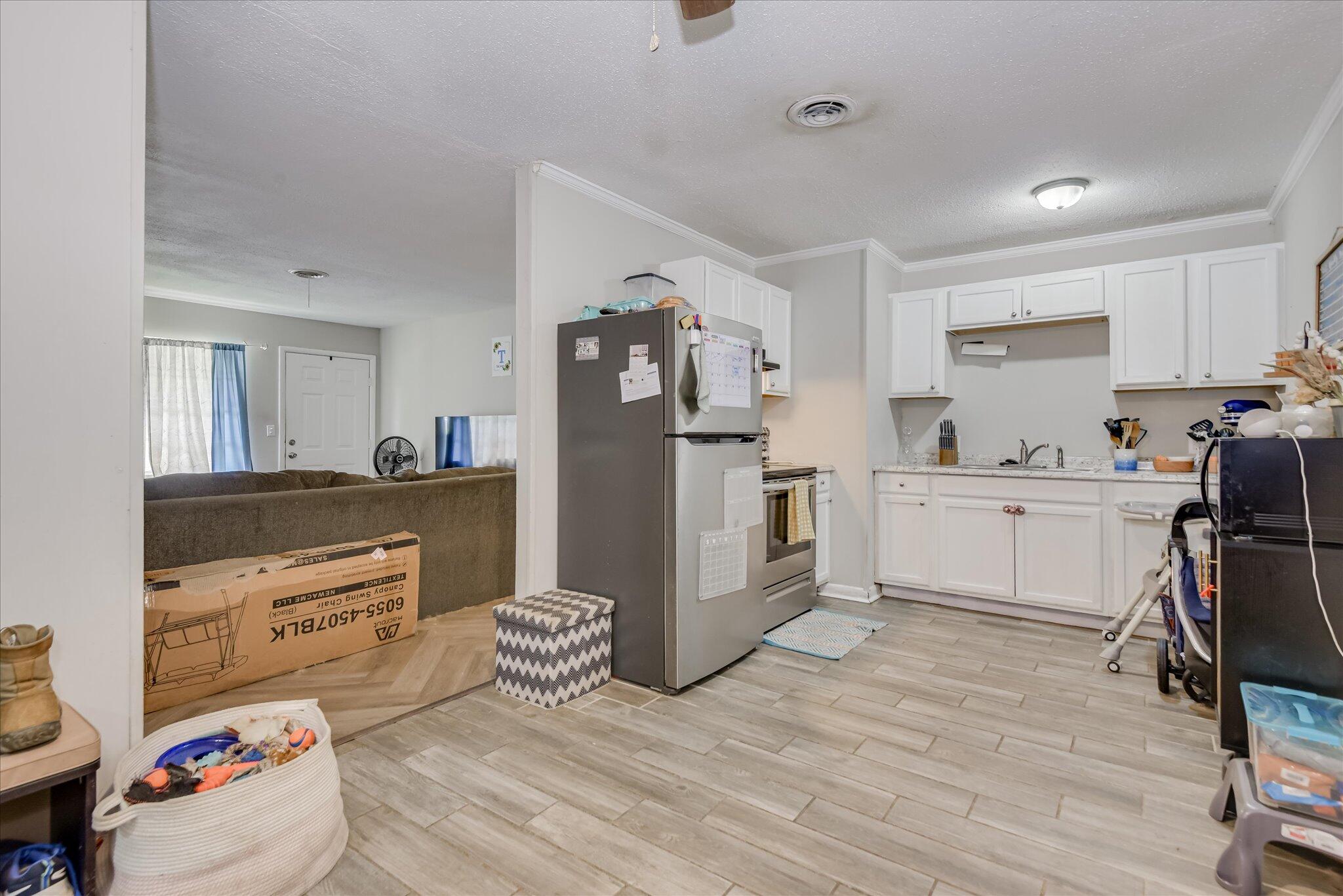 3632 Alene Circle Property Photo 7