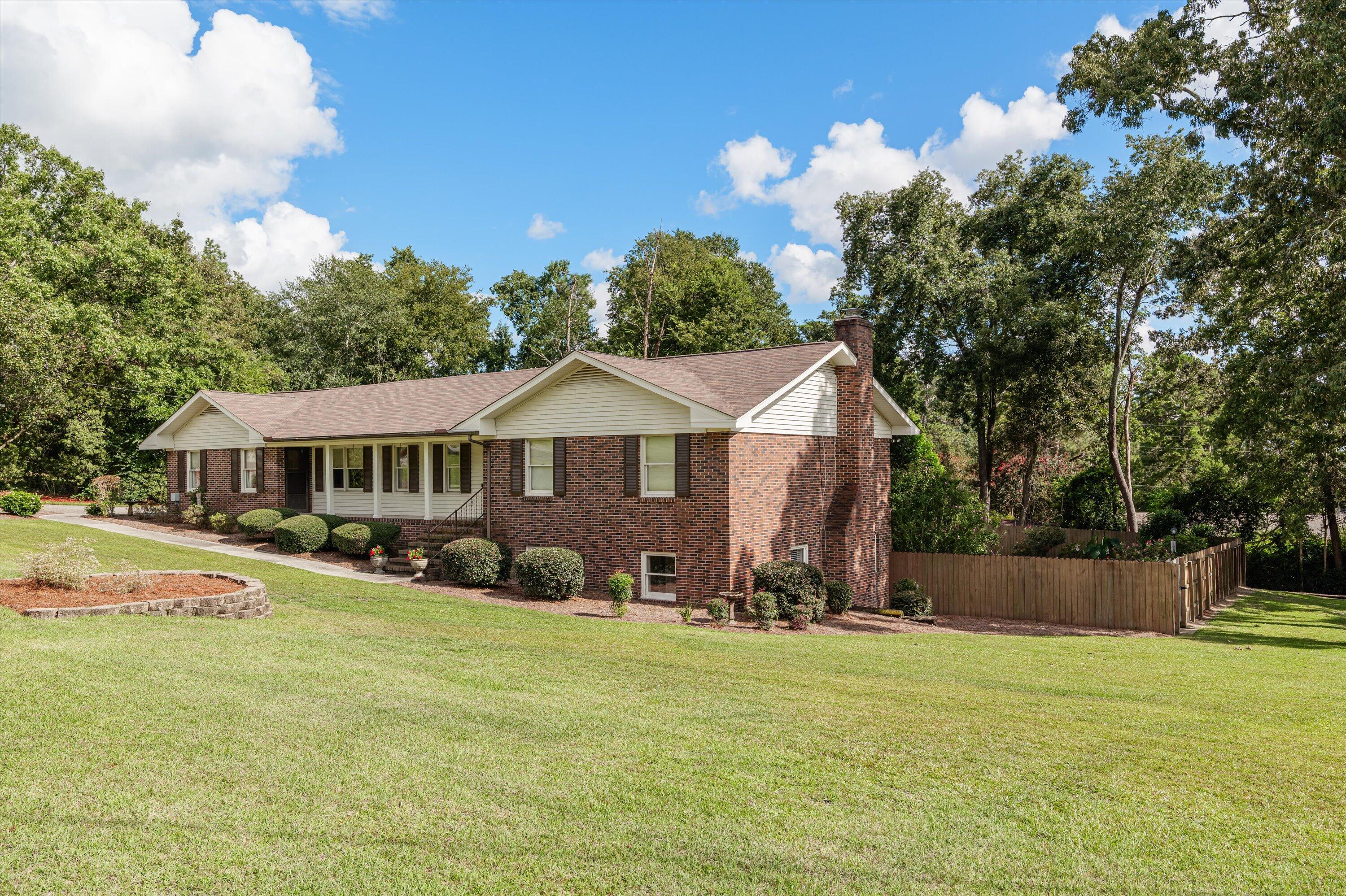 117 Ridgecrest Road Property Photo 2