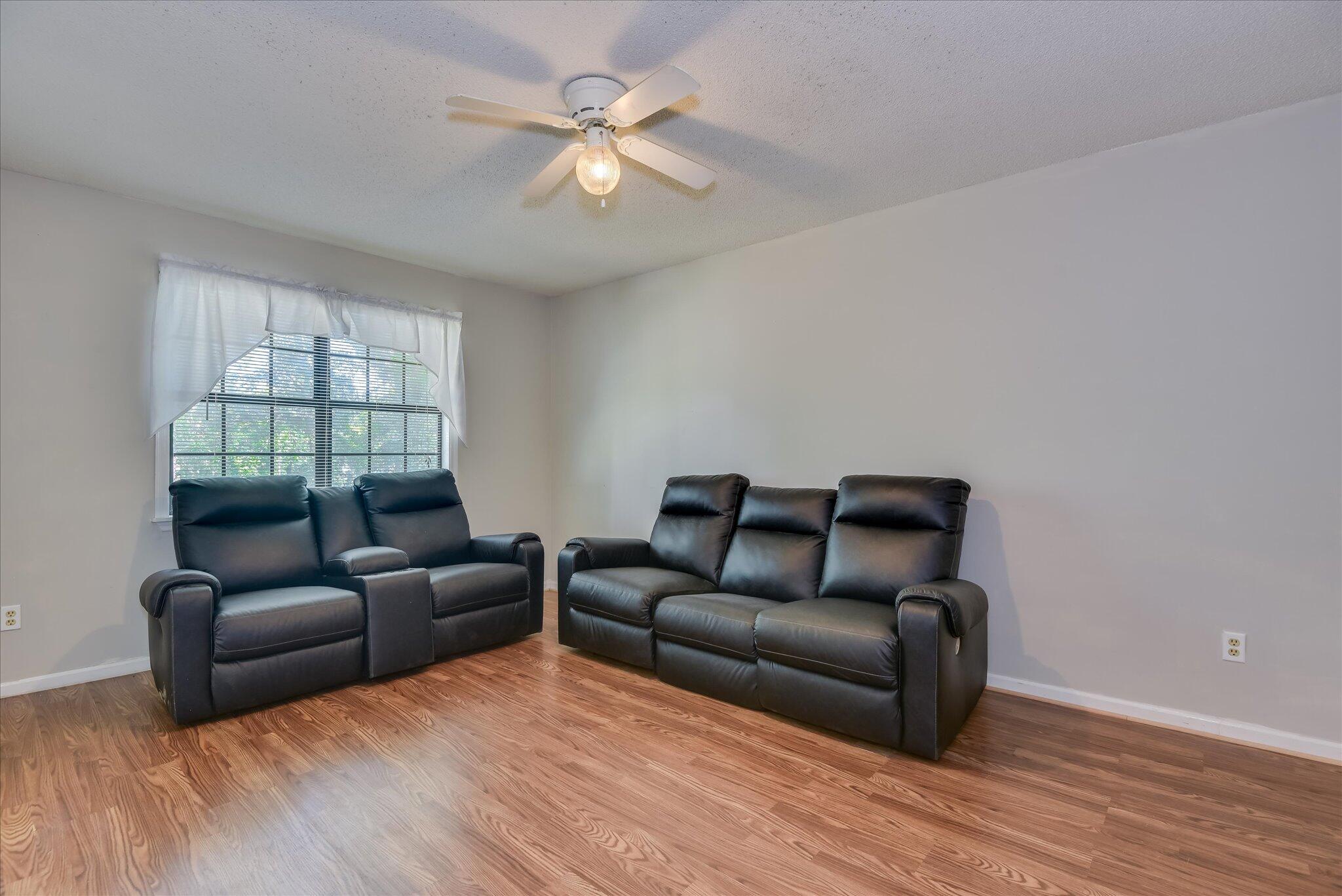 489 Creekwalk Circle Property Photo 24