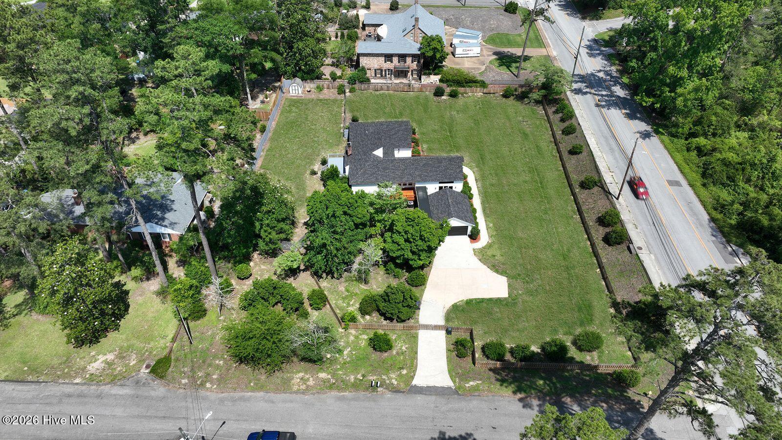 3075 Walton Way Property Photo 5