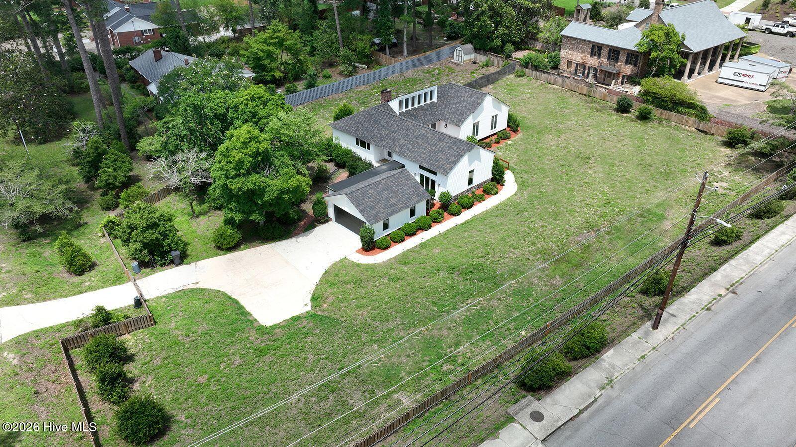 3075 Walton Way Property Photo 17