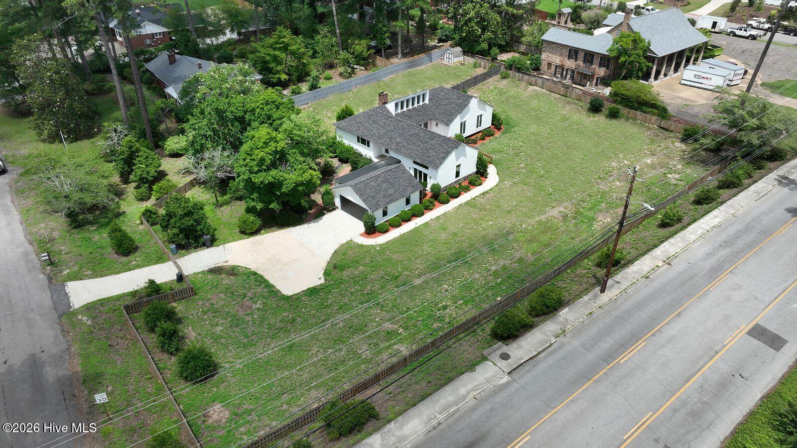 3075 Walton Way Property Photo 19
