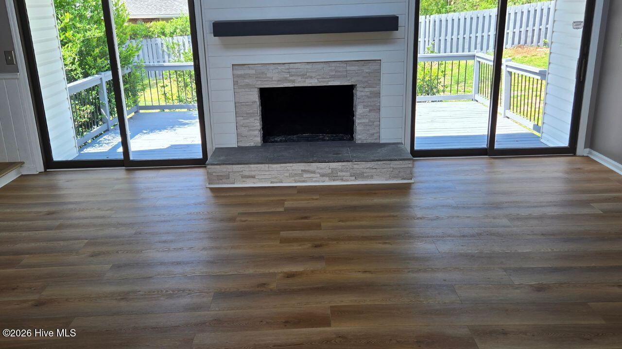 3075 Walton Way Property Photo 30