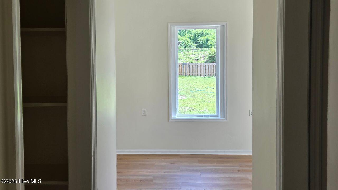 3075 Walton Way Property Photo 35