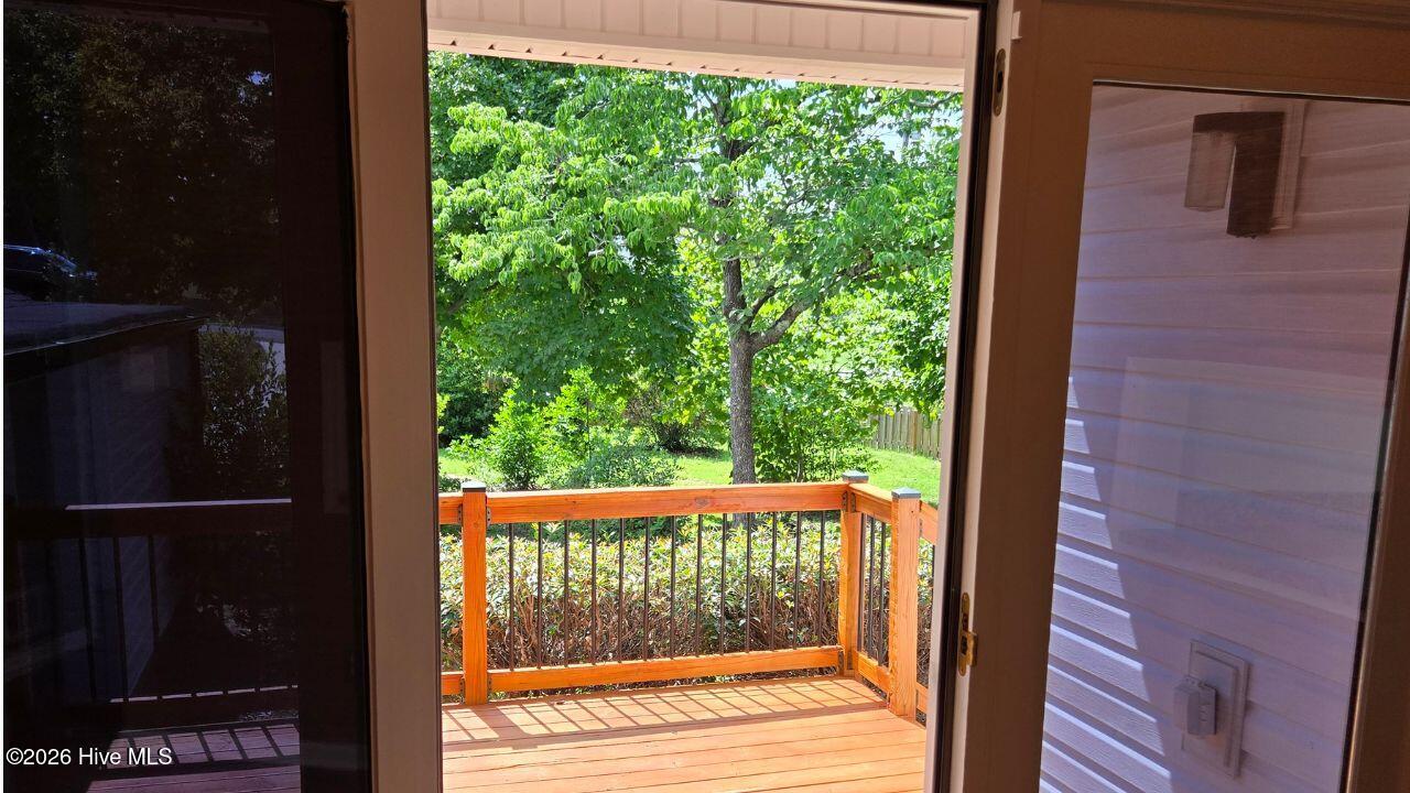 3075 Walton Way Property Photo 50