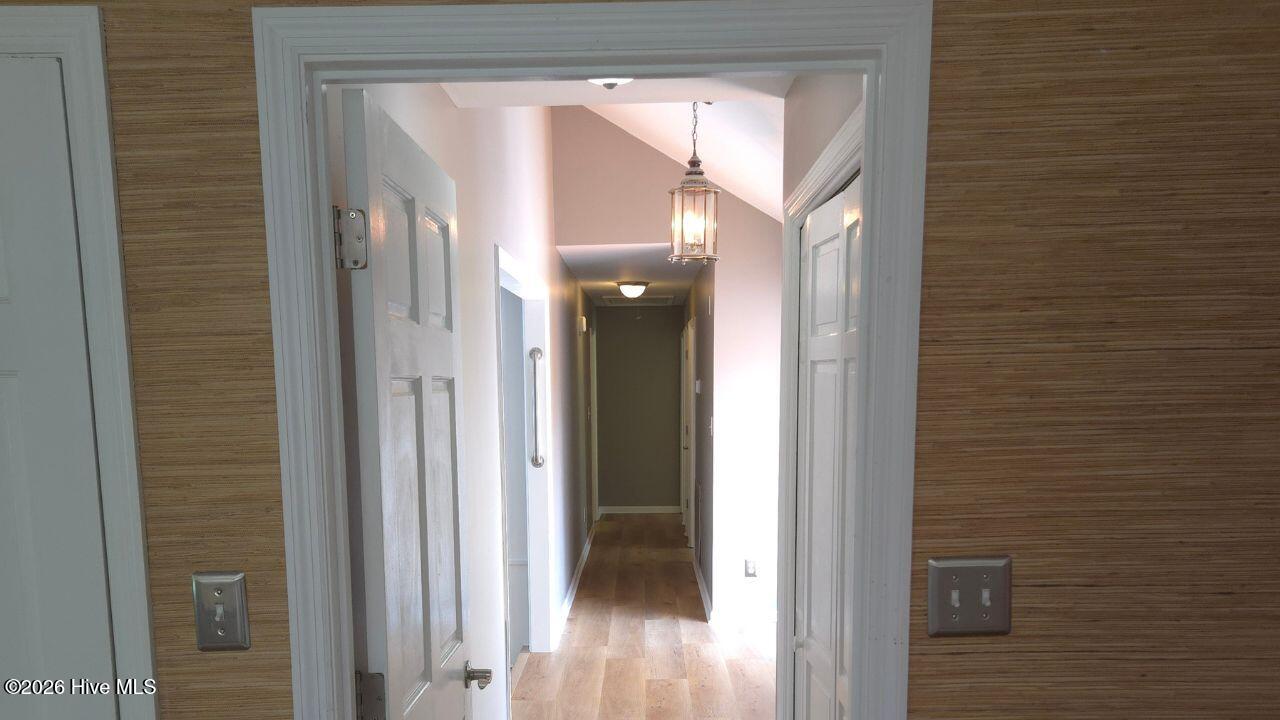 3075 Walton Way Property Photo 53