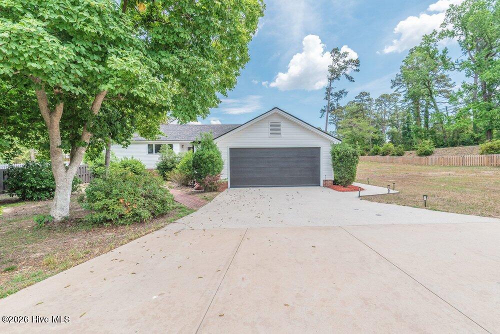 3075 Walton Way Property Photo 56