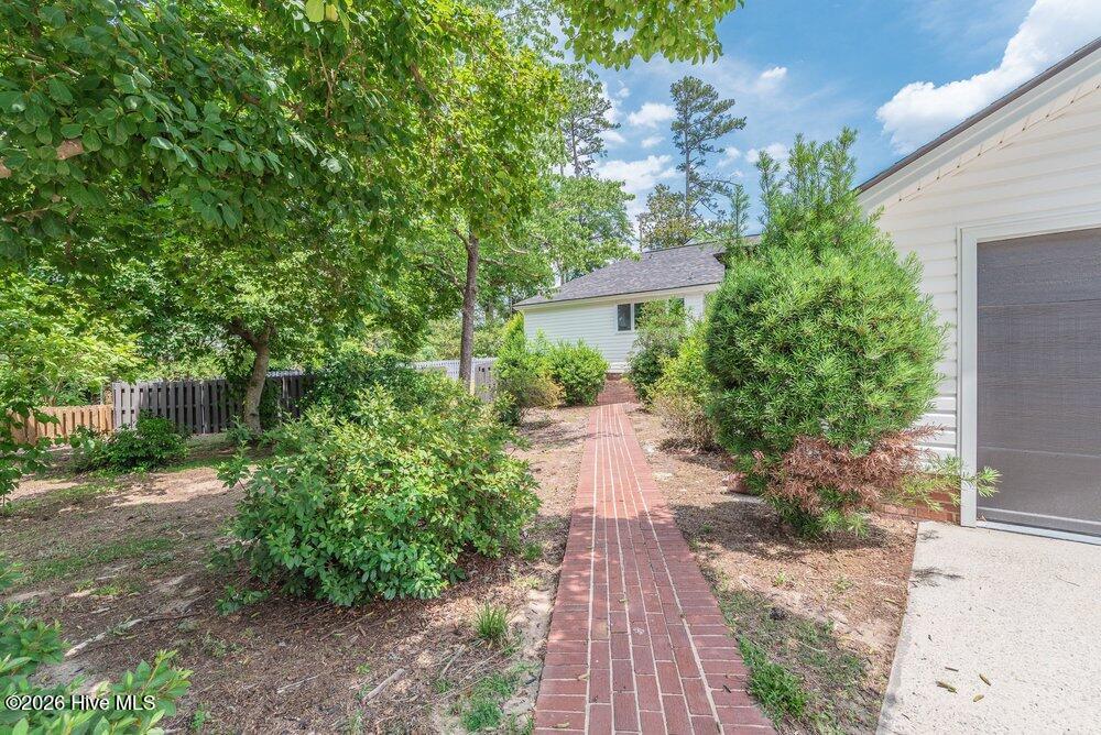 3075 Walton Way Property Photo 57