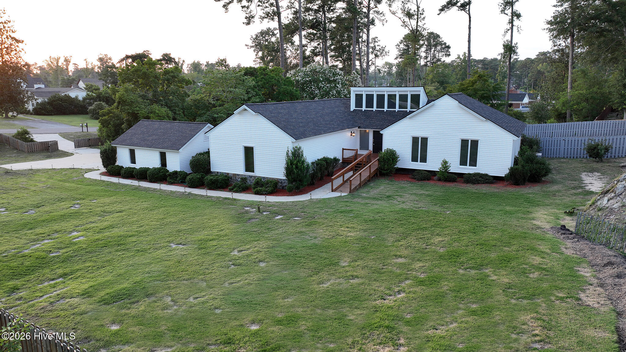 3075 Walton Way Property Photo 84