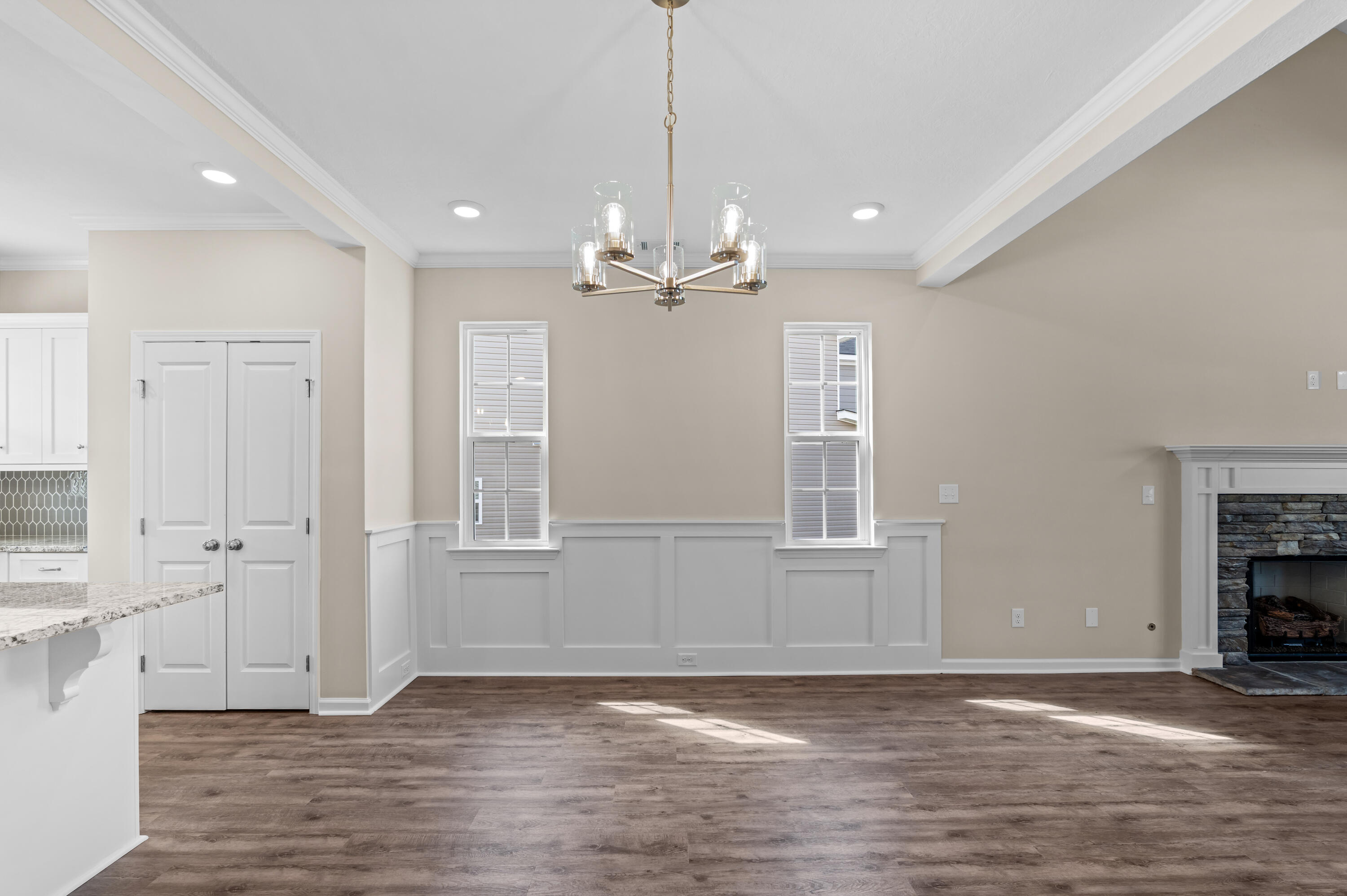 210 Dublin Loop Property Photo 14
