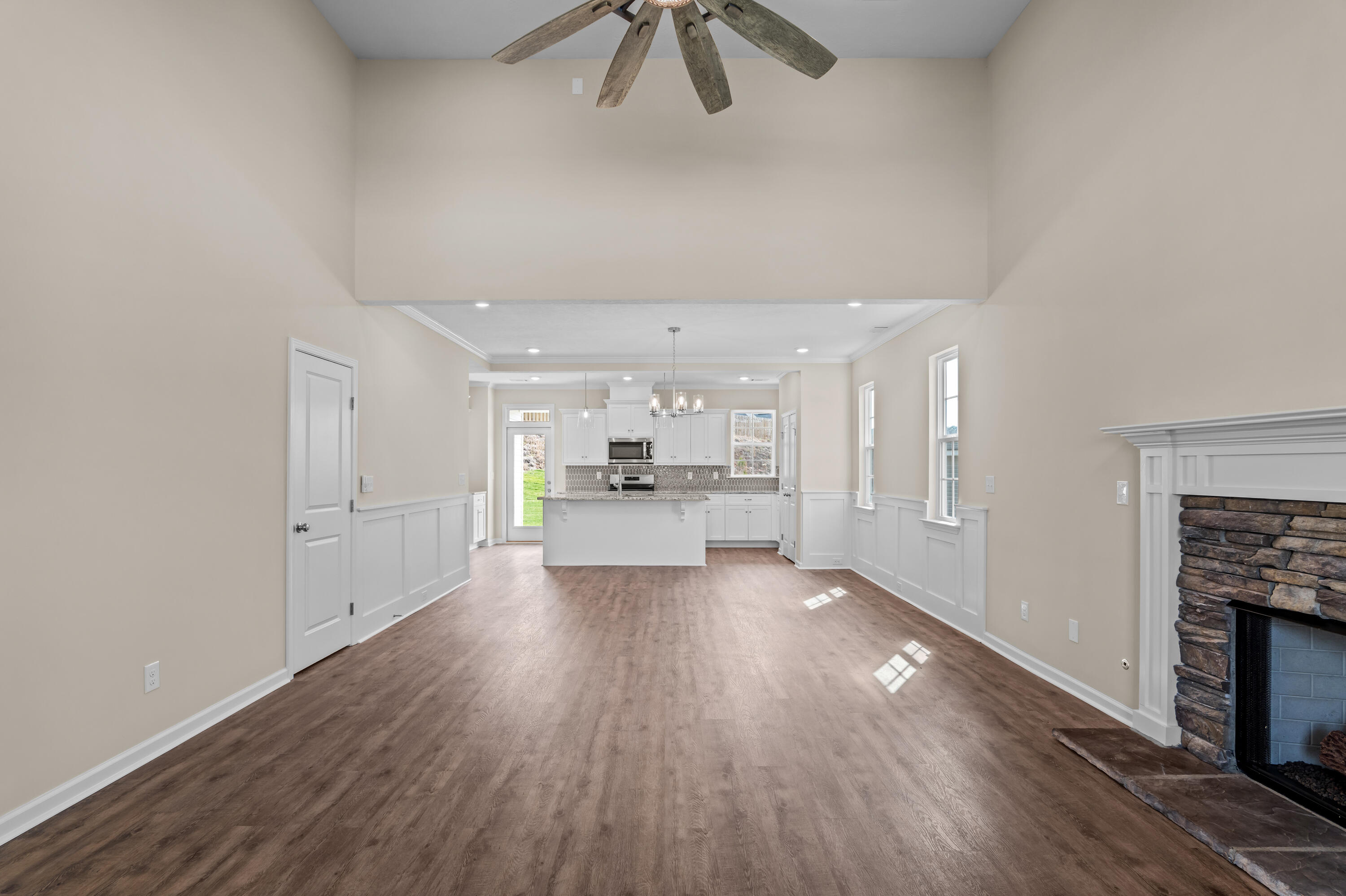 210 Dublin Loop Property Photo 15
