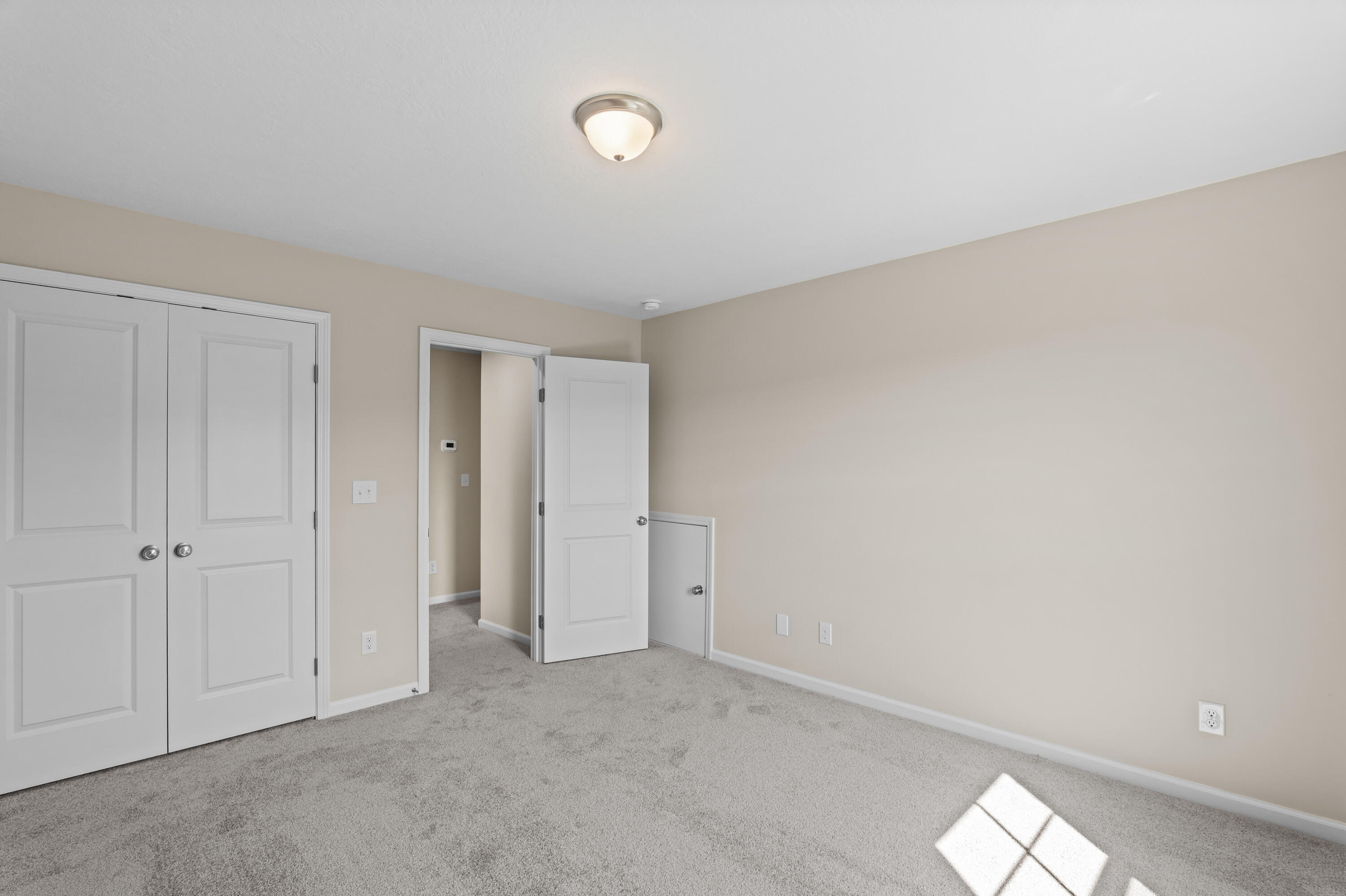 210 Dublin Loop Property Photo 36