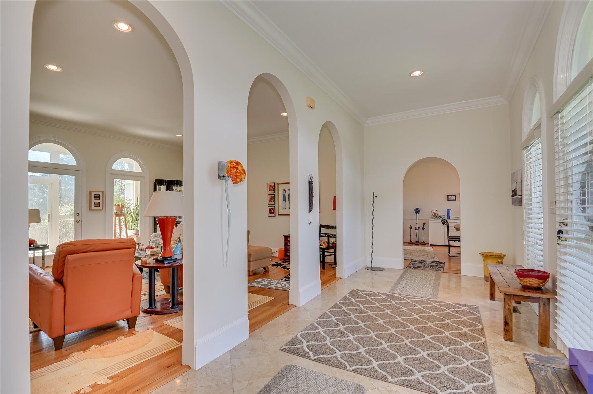 4234 Riverside Drive Property Photo 6