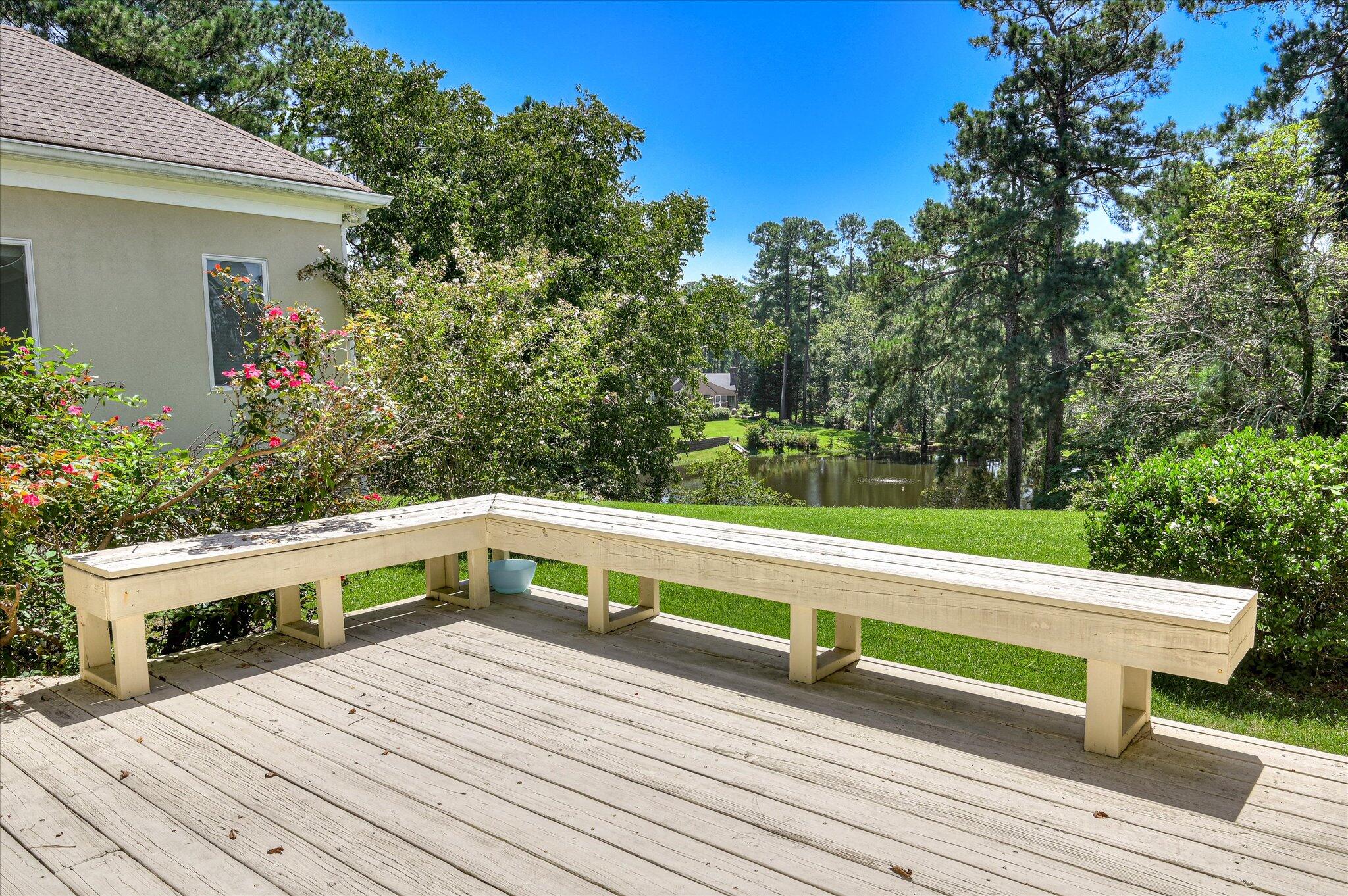 4234 Riverside Drive Property Photo 35