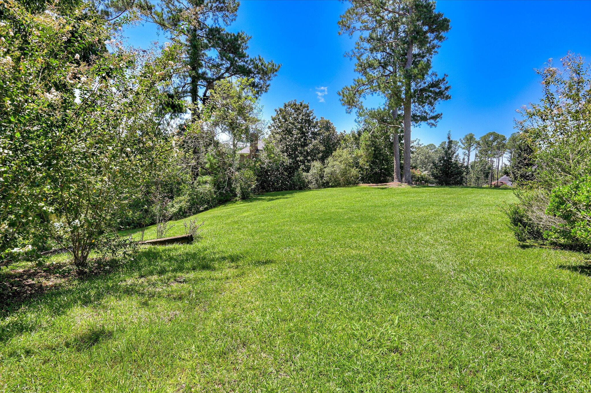 4234 Riverside Drive Property Photo 39