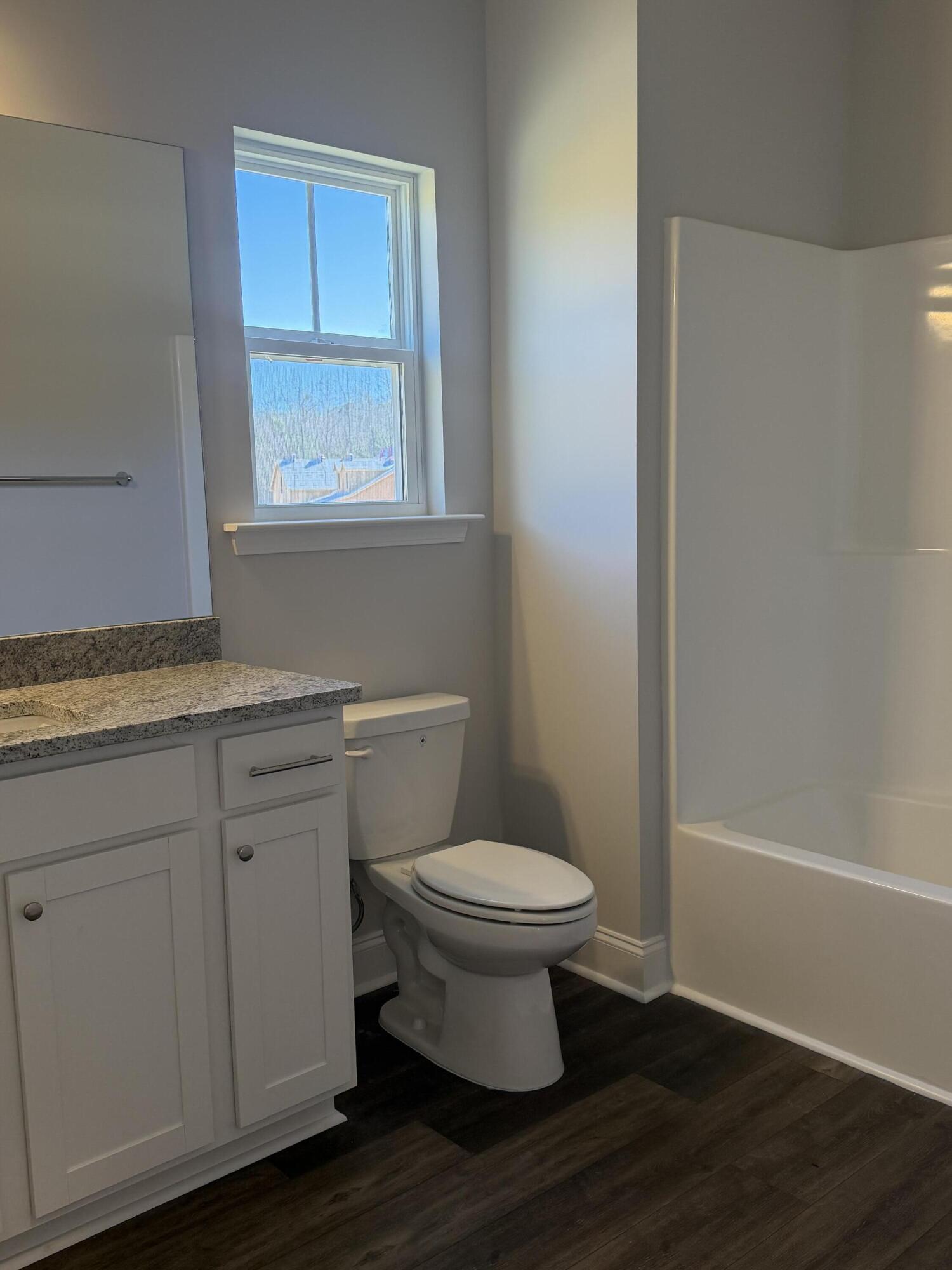 1302 Elias Station Property Photo 38