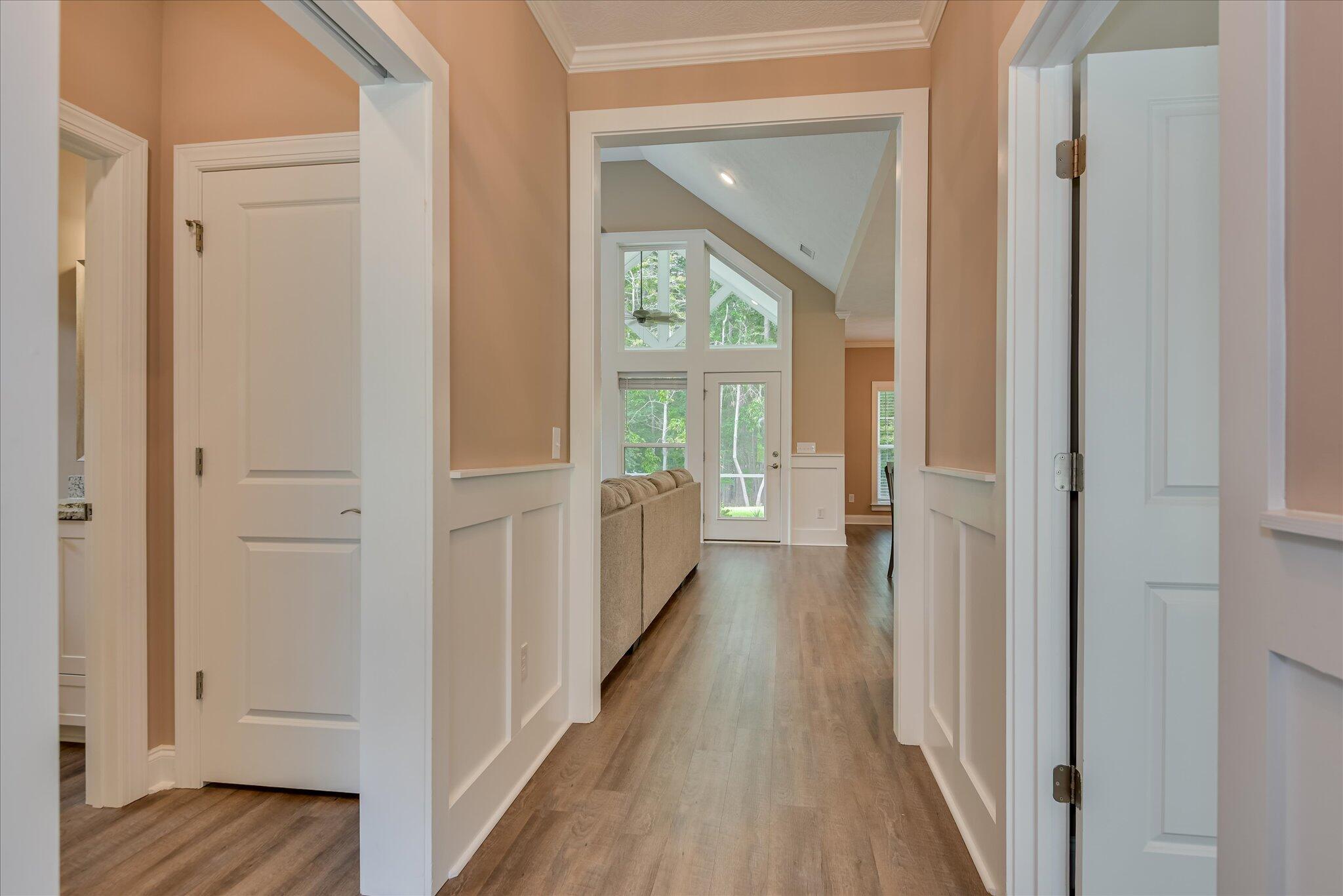 105 Stonebridge Loop Property Photo 8