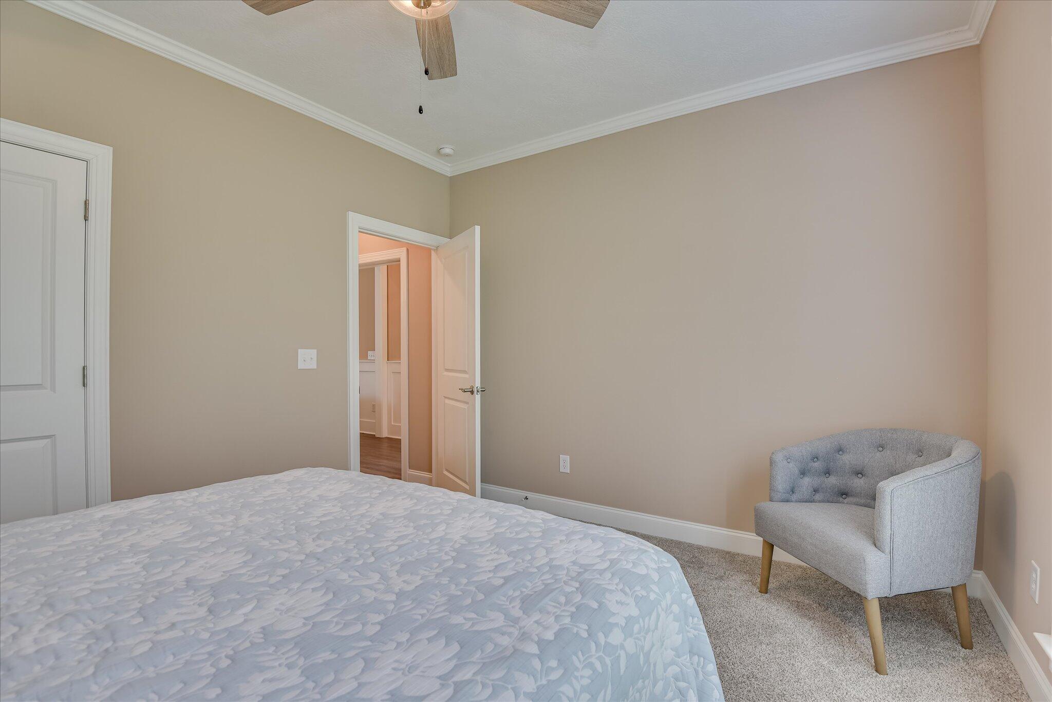 105 Stonebridge Loop Property Photo 36